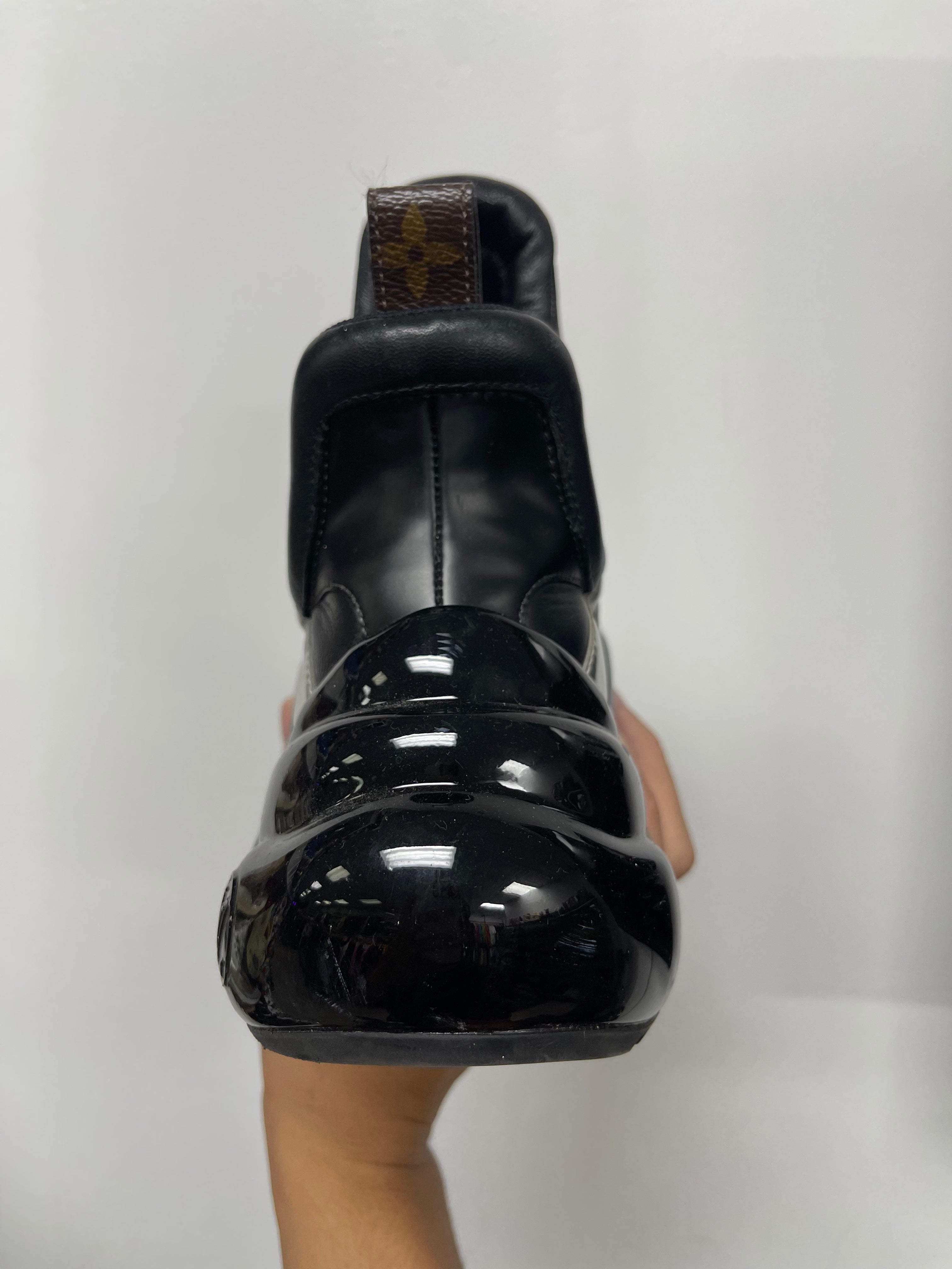 Louis Vuitton Black Silver Arch Light Sneakers