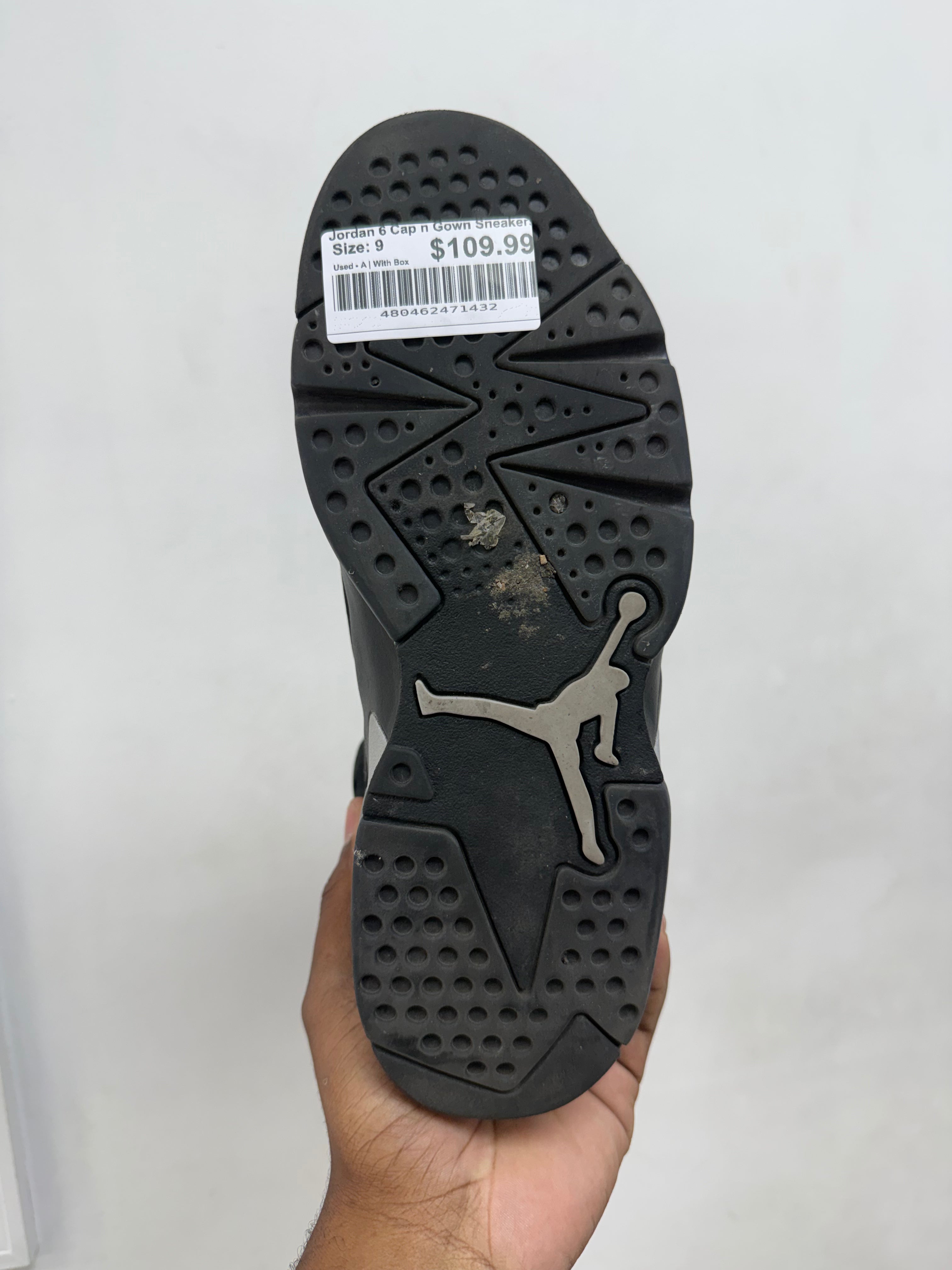 Jordan 6 Cap n Gown Sneakers