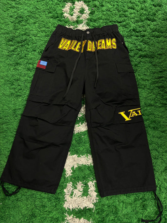 Vale Cargo Jeans Black Yellow Used 34 N/A