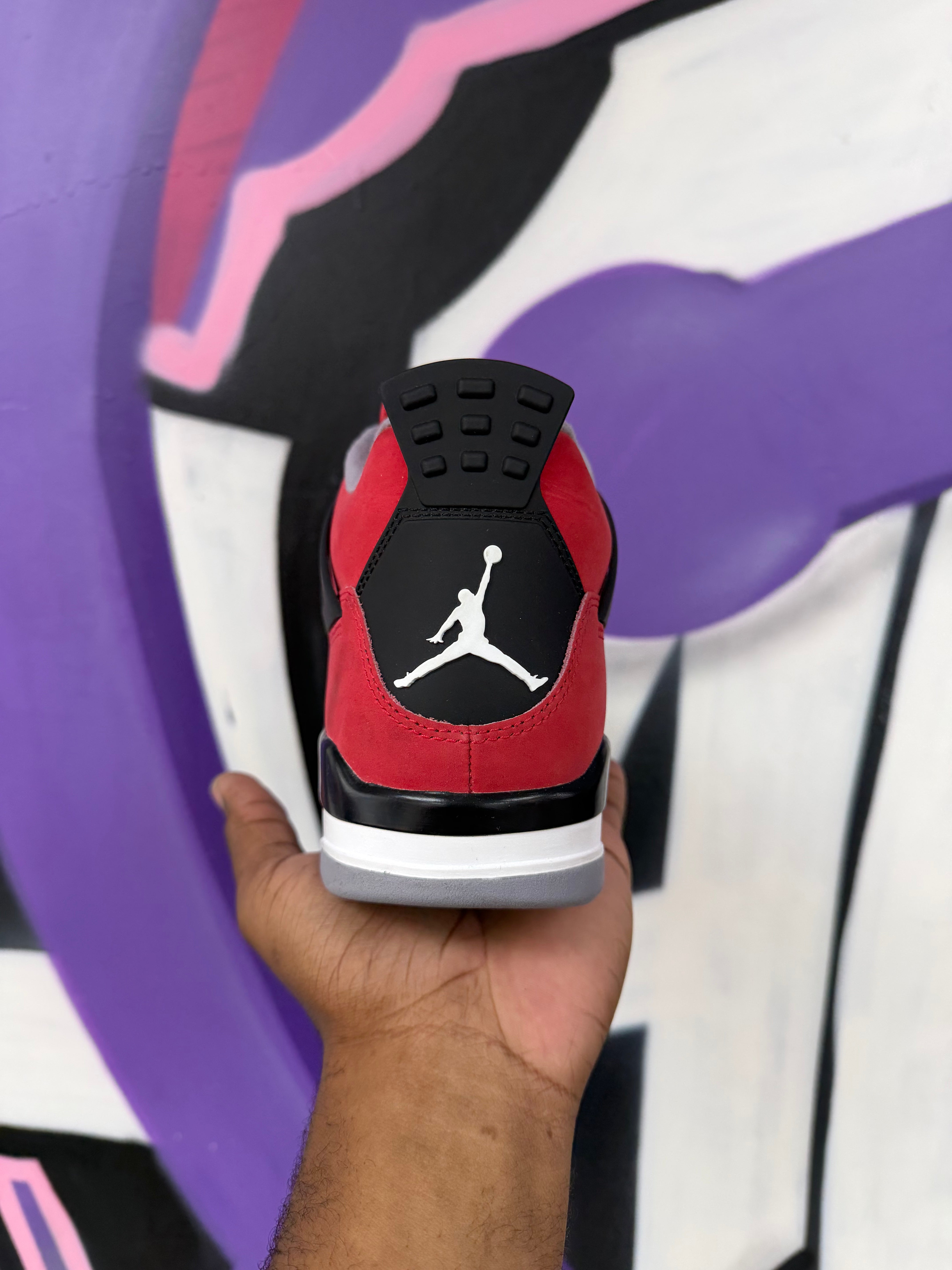 Jordan 4 Toro Sneakers