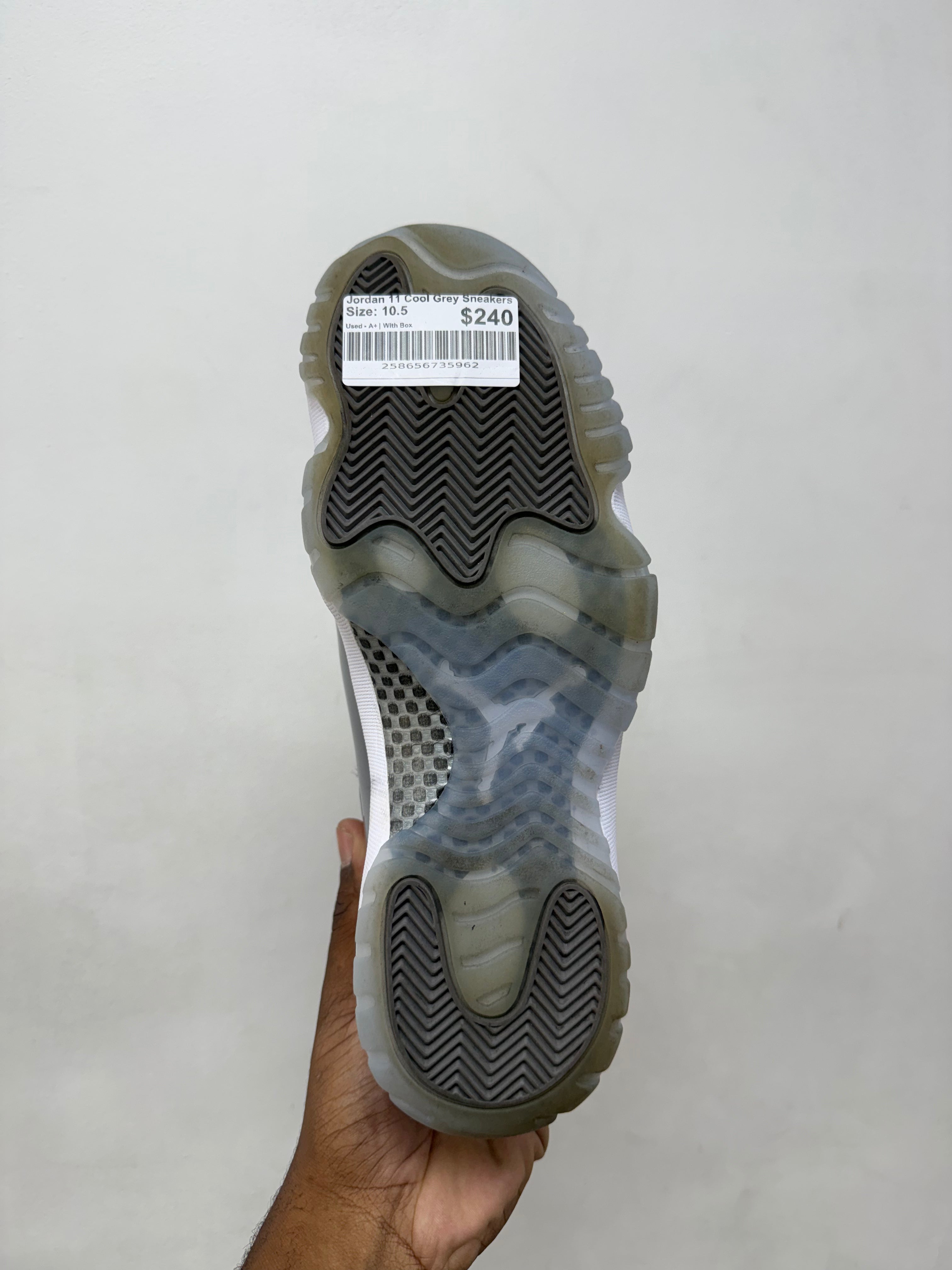 Jordan 11 Cool Grey Sneakers