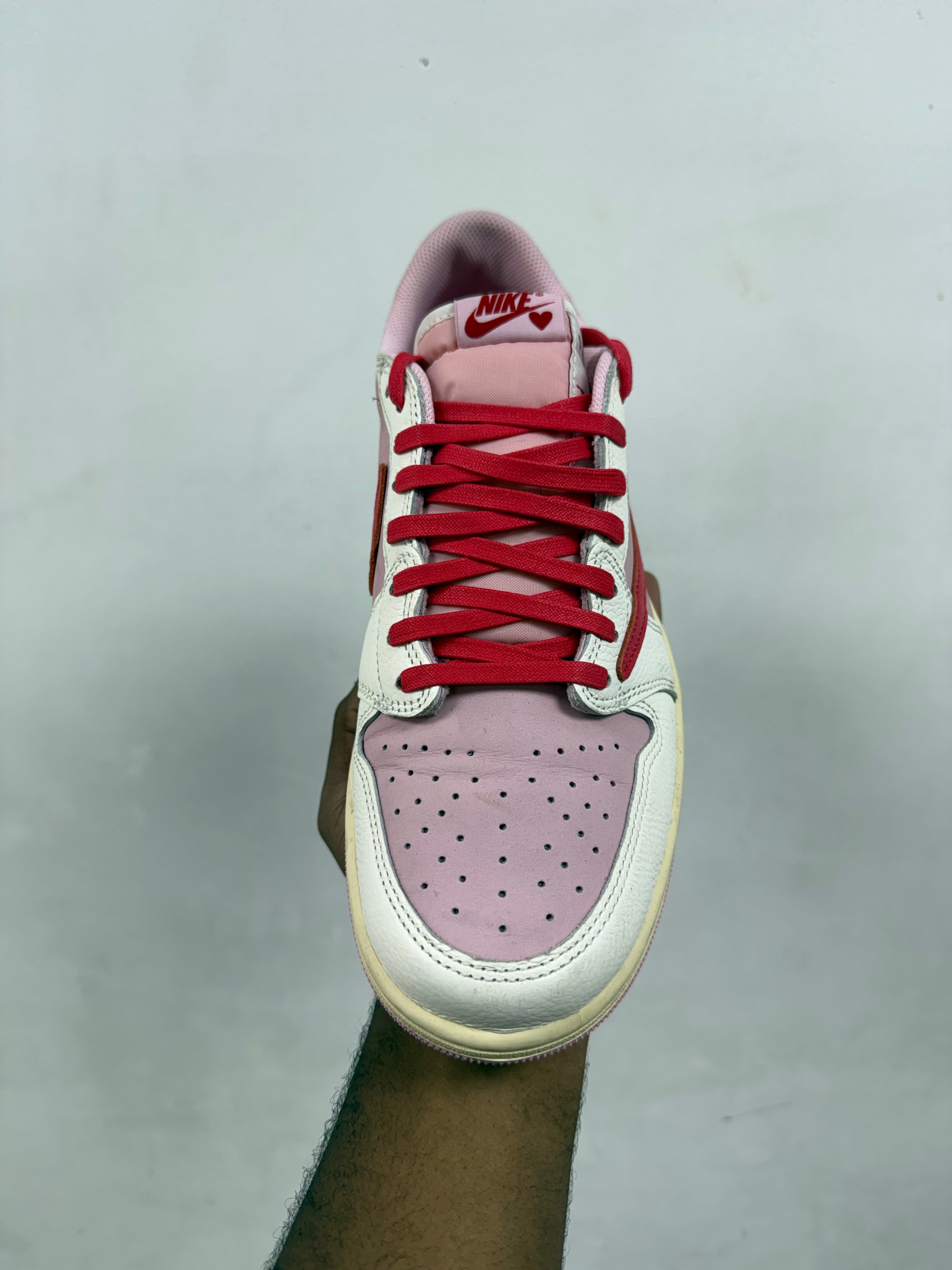 Jordan 1 Low Travis Scott Muslin Sneakers