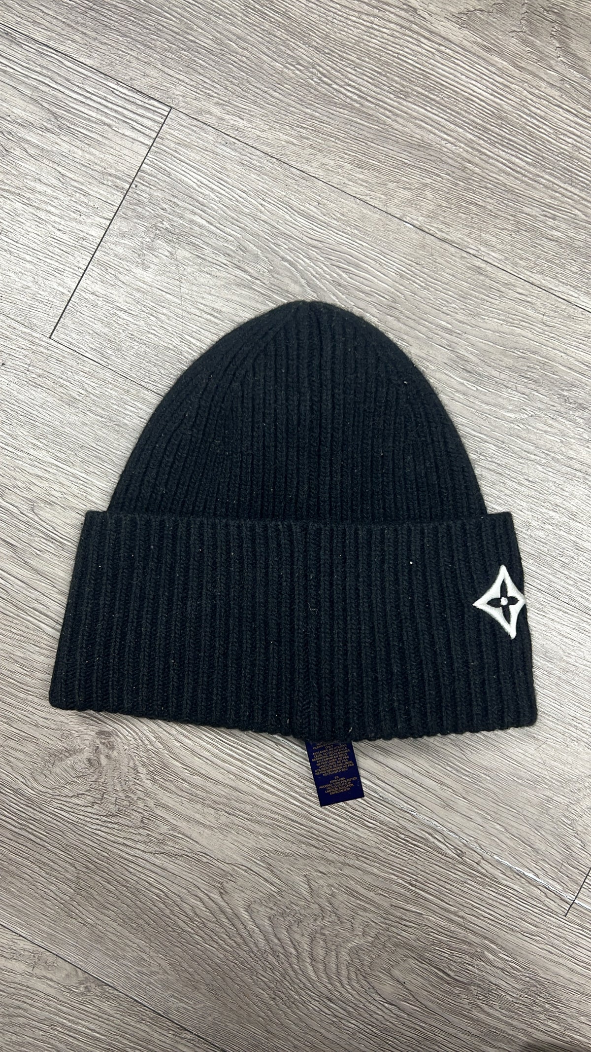 Louis Vuitton Black White Headline Beanie