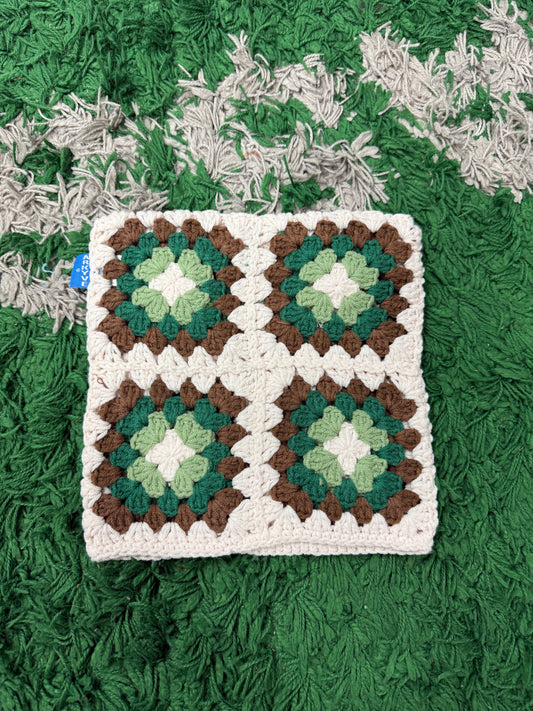 Arkyve Forrest Crochet Cat Hat