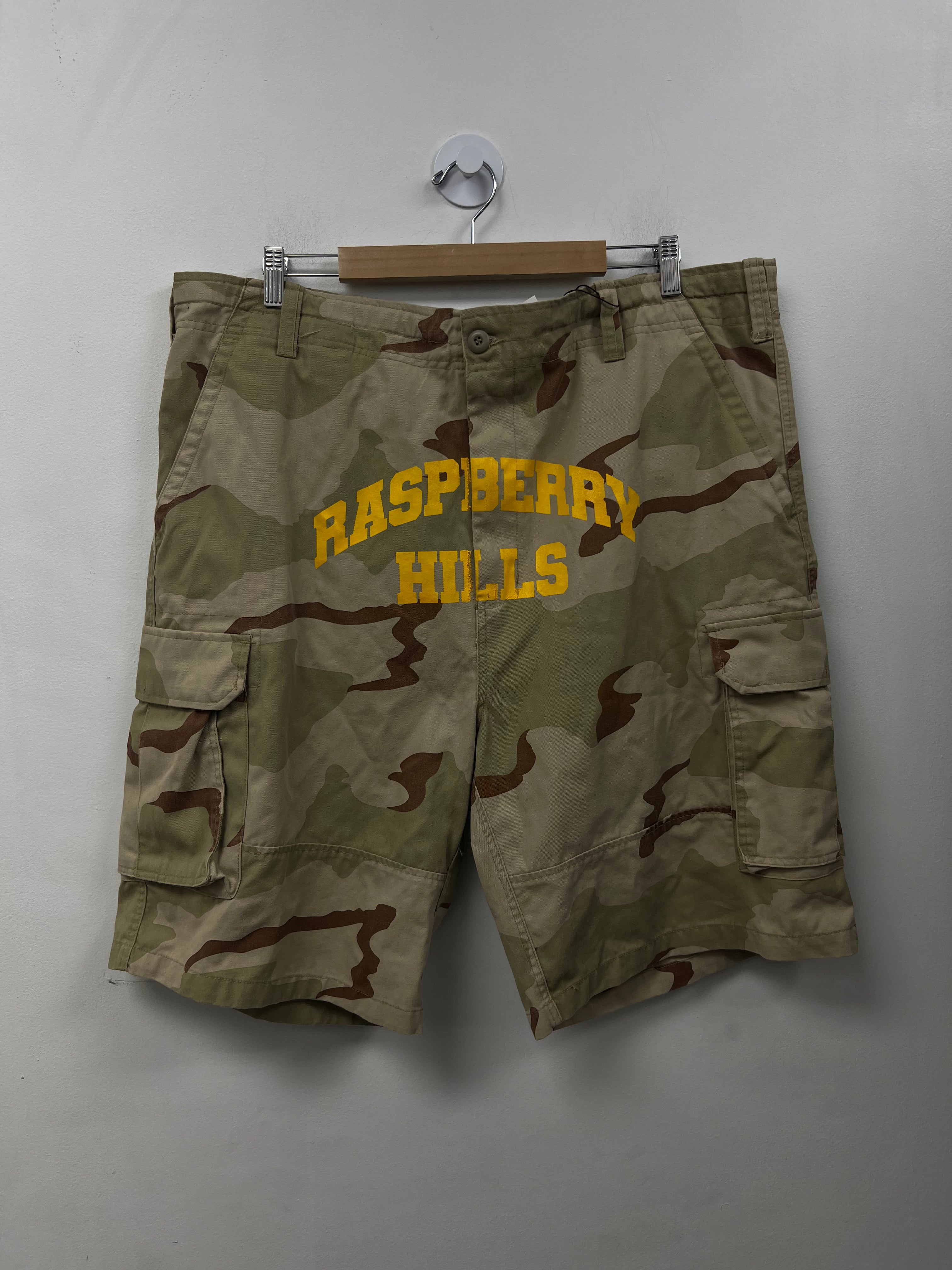 GV Gallery Desert Camo Shorts