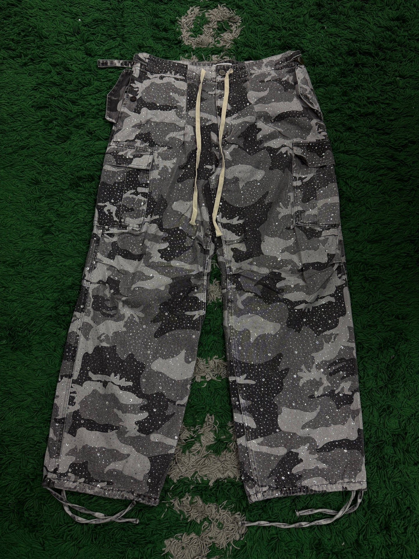 Vale Forever Winter Crystal Camo Cargos Grey (36) New