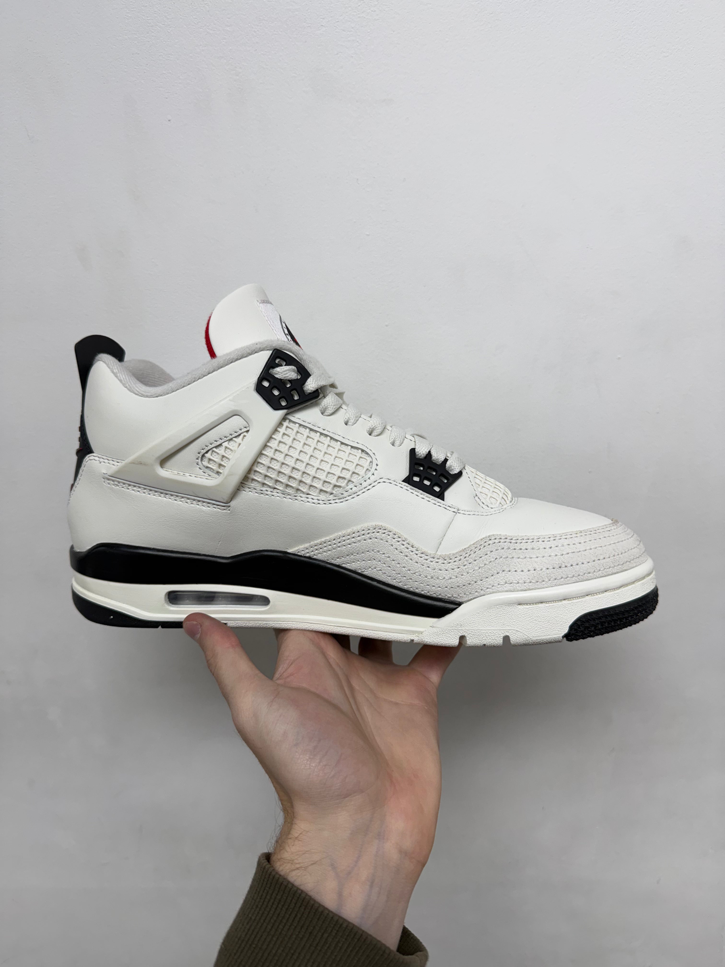 Jordan 4 Fight Club Sneakers