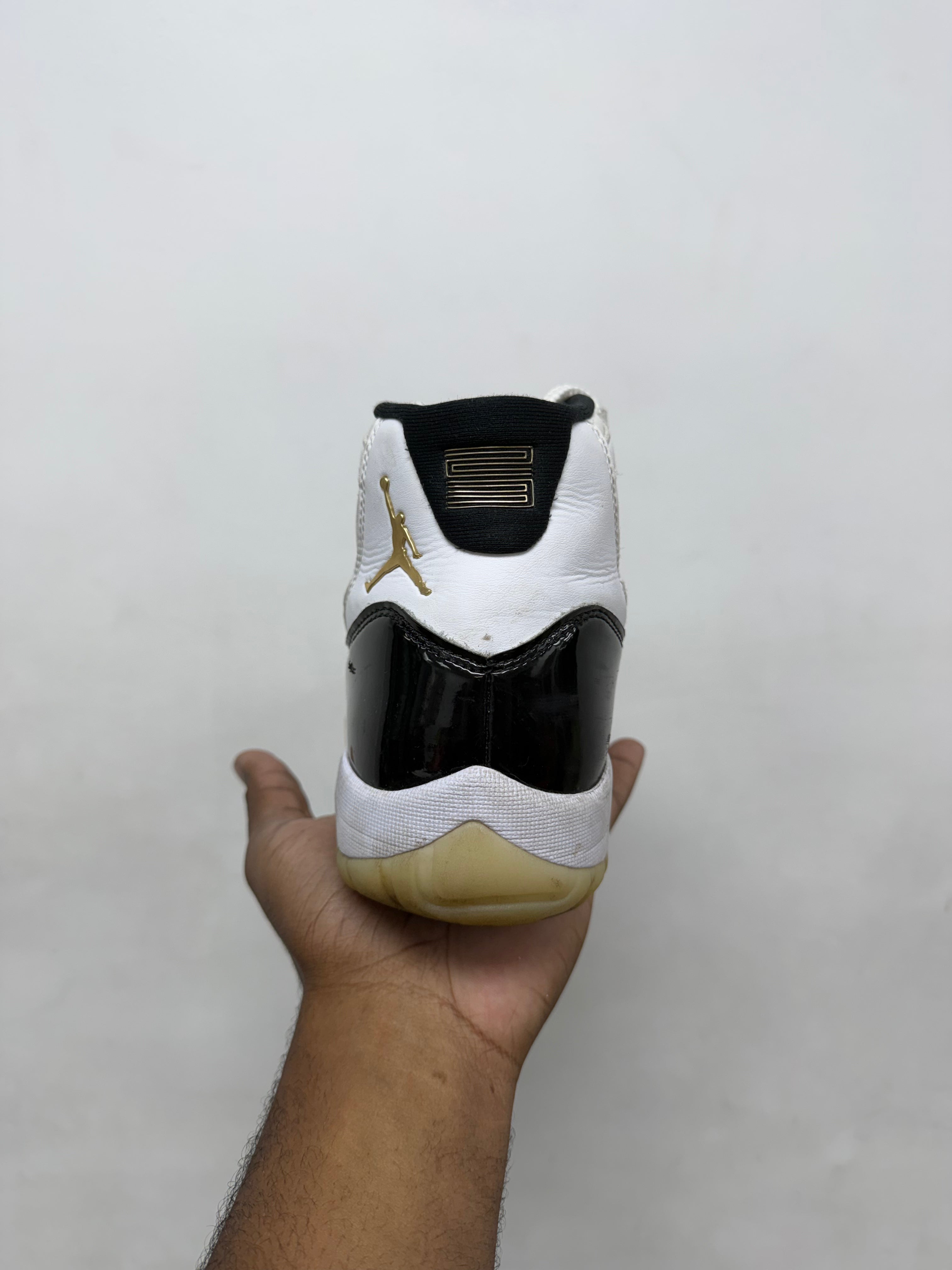 Jordan 11 DMP Sneakers