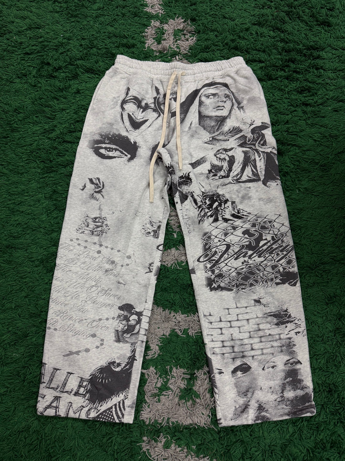 Vale Forever Mural Sweats Grey (S L XL) New