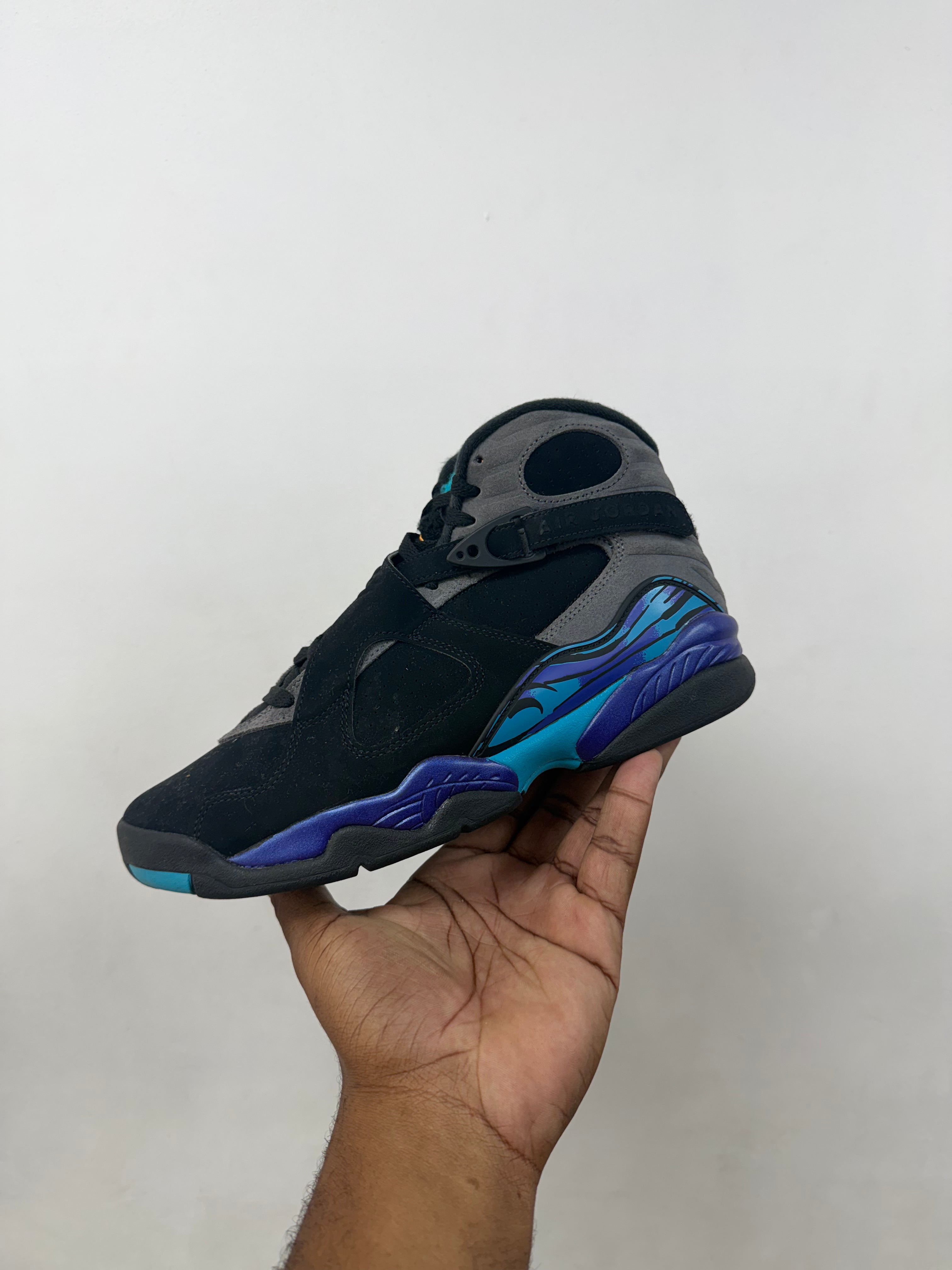 Jordan 8 Aqua Sneakers
