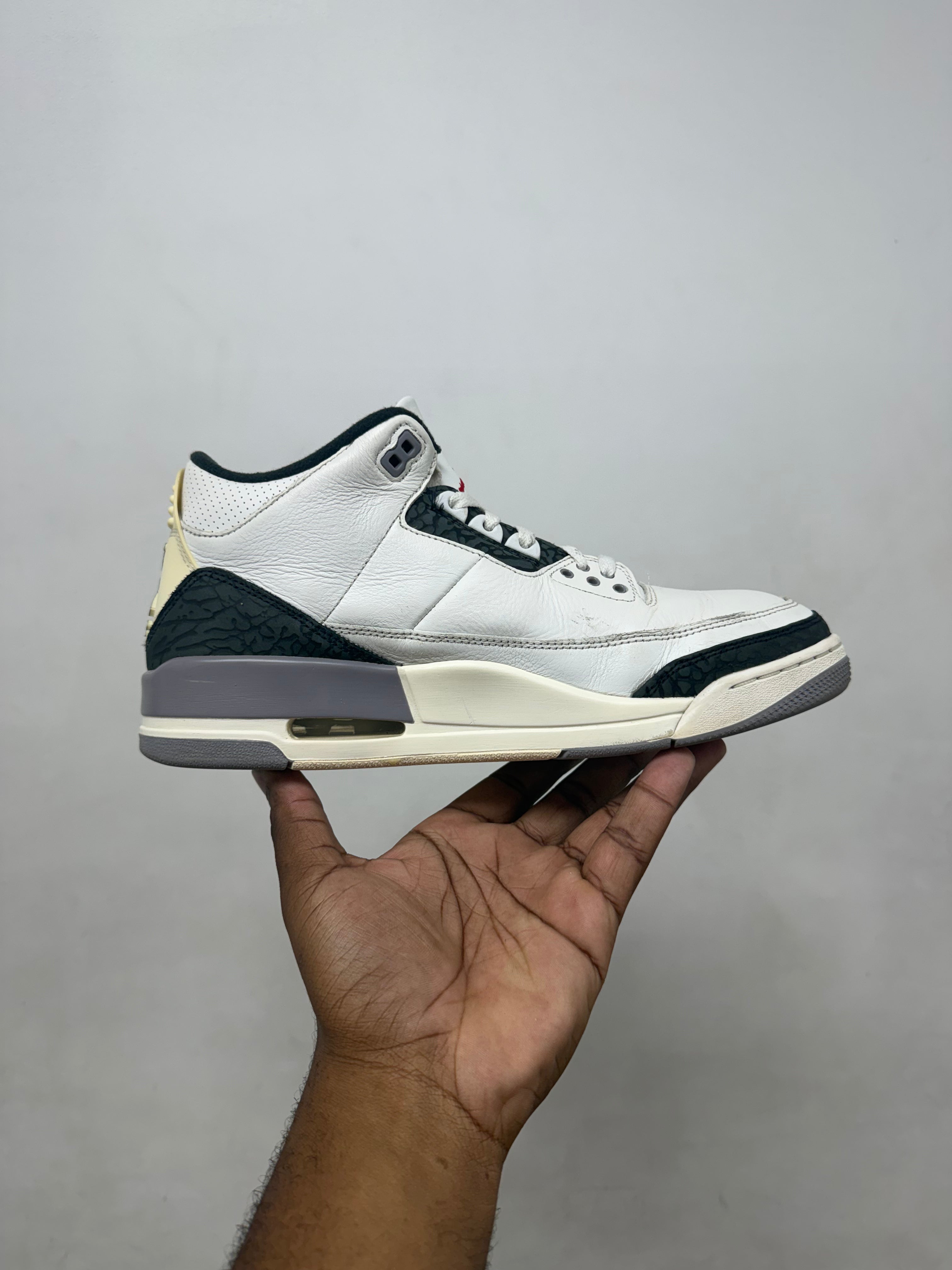 Jordan 3 Cement Grey Sneakers
