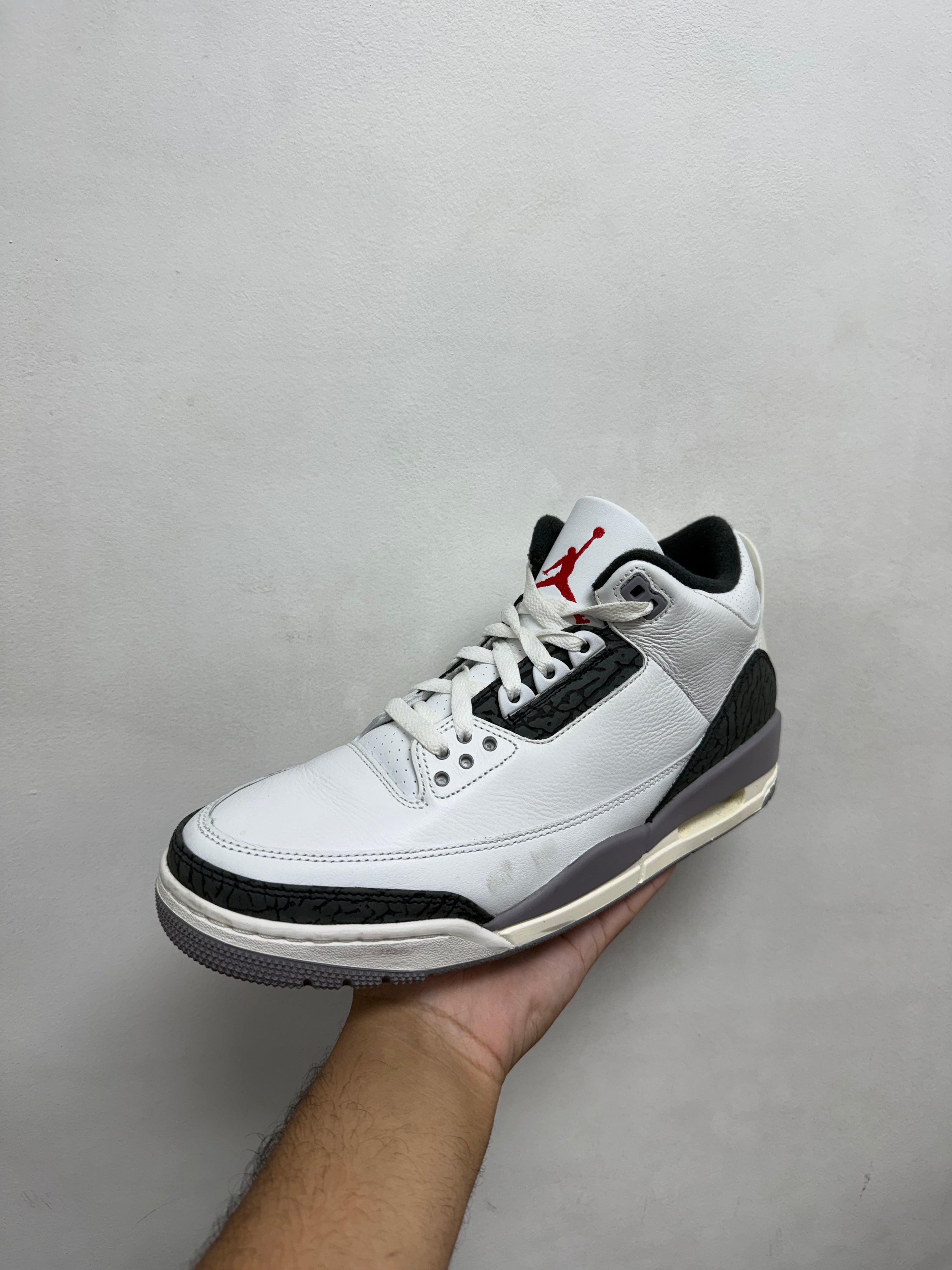 Jordan 3 Cement Grey Sneakers