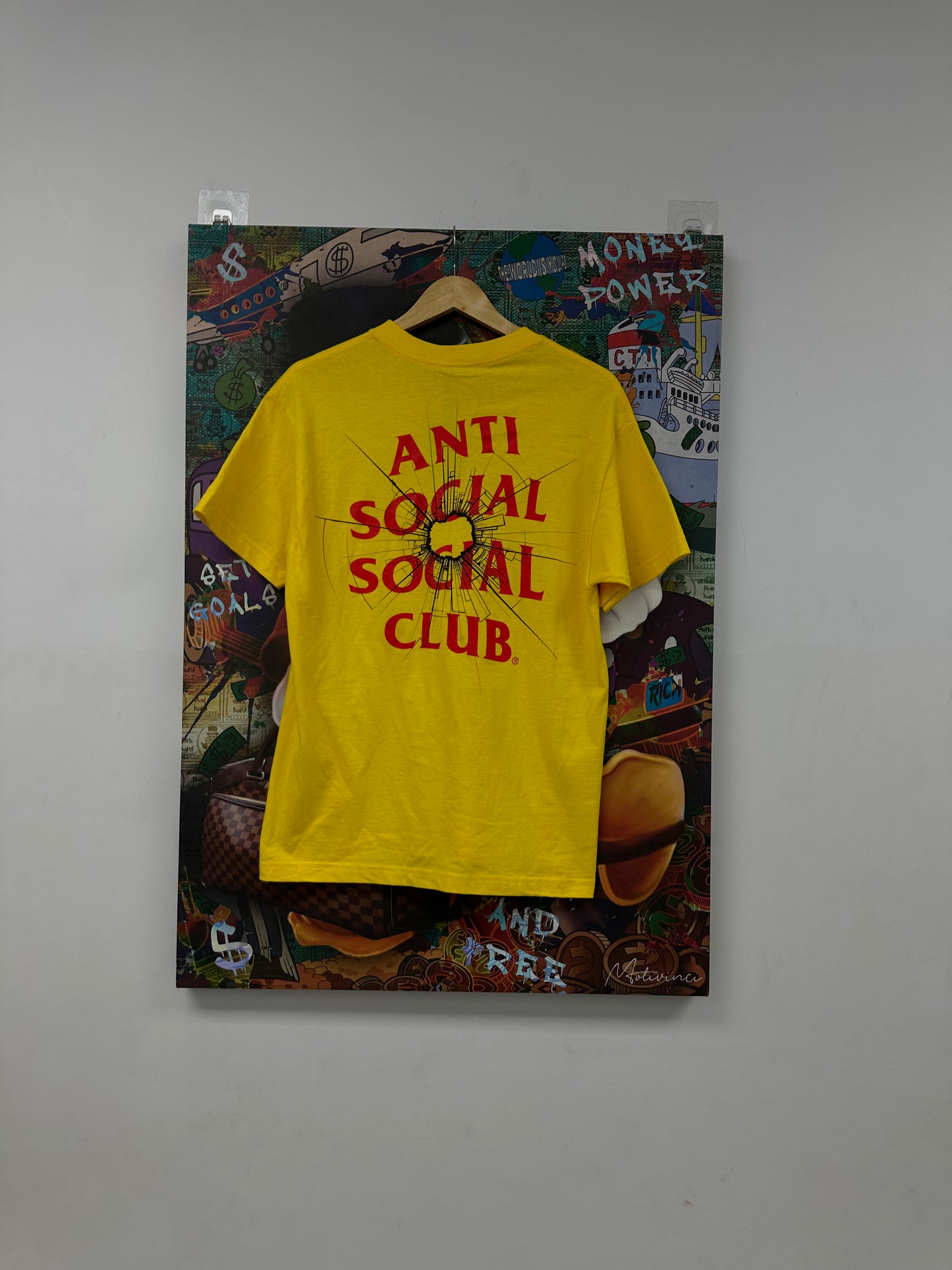 ASSC Tee Yellow Red Used Medium N/A