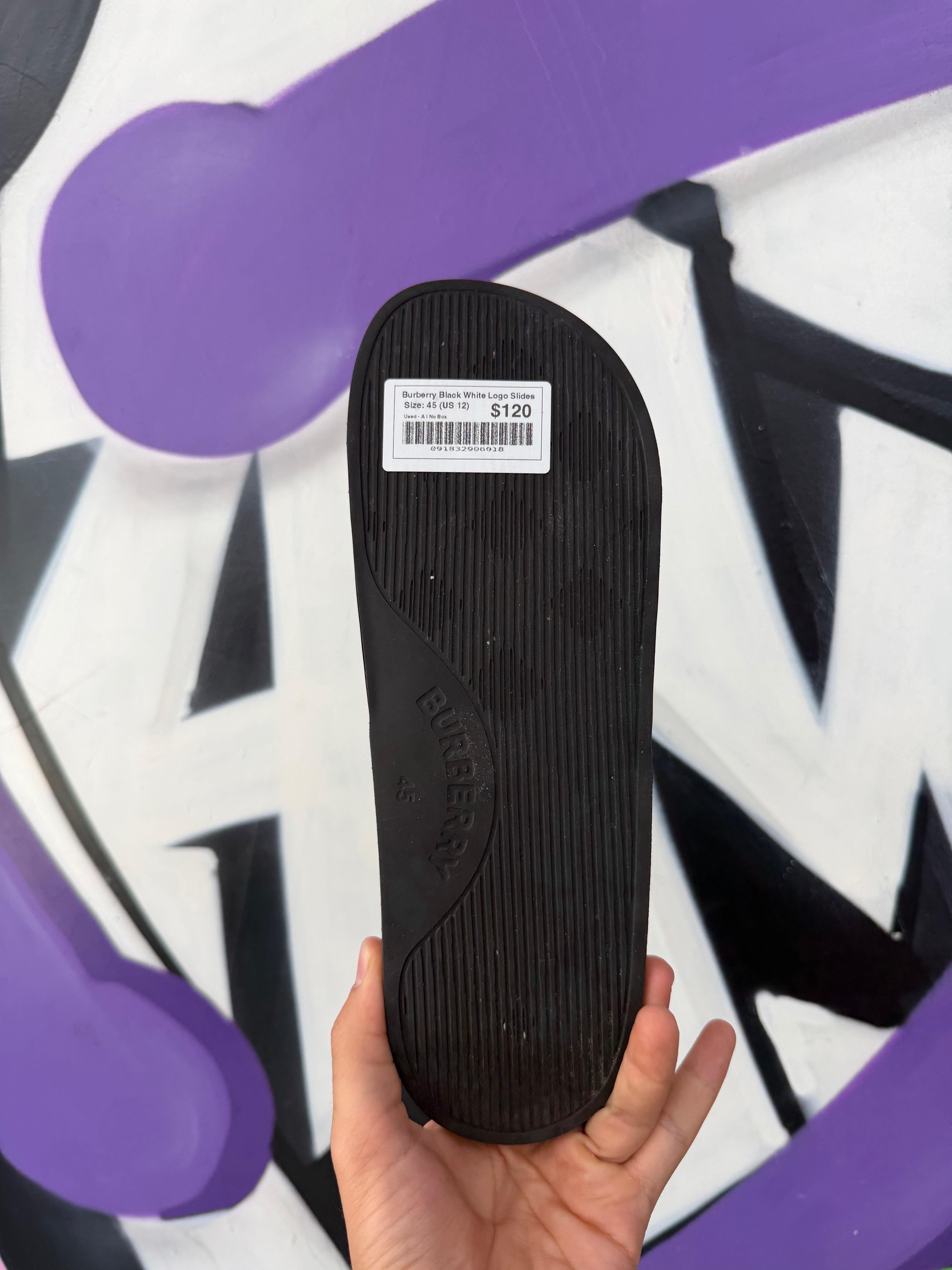 Burberry Black White Logo Slides