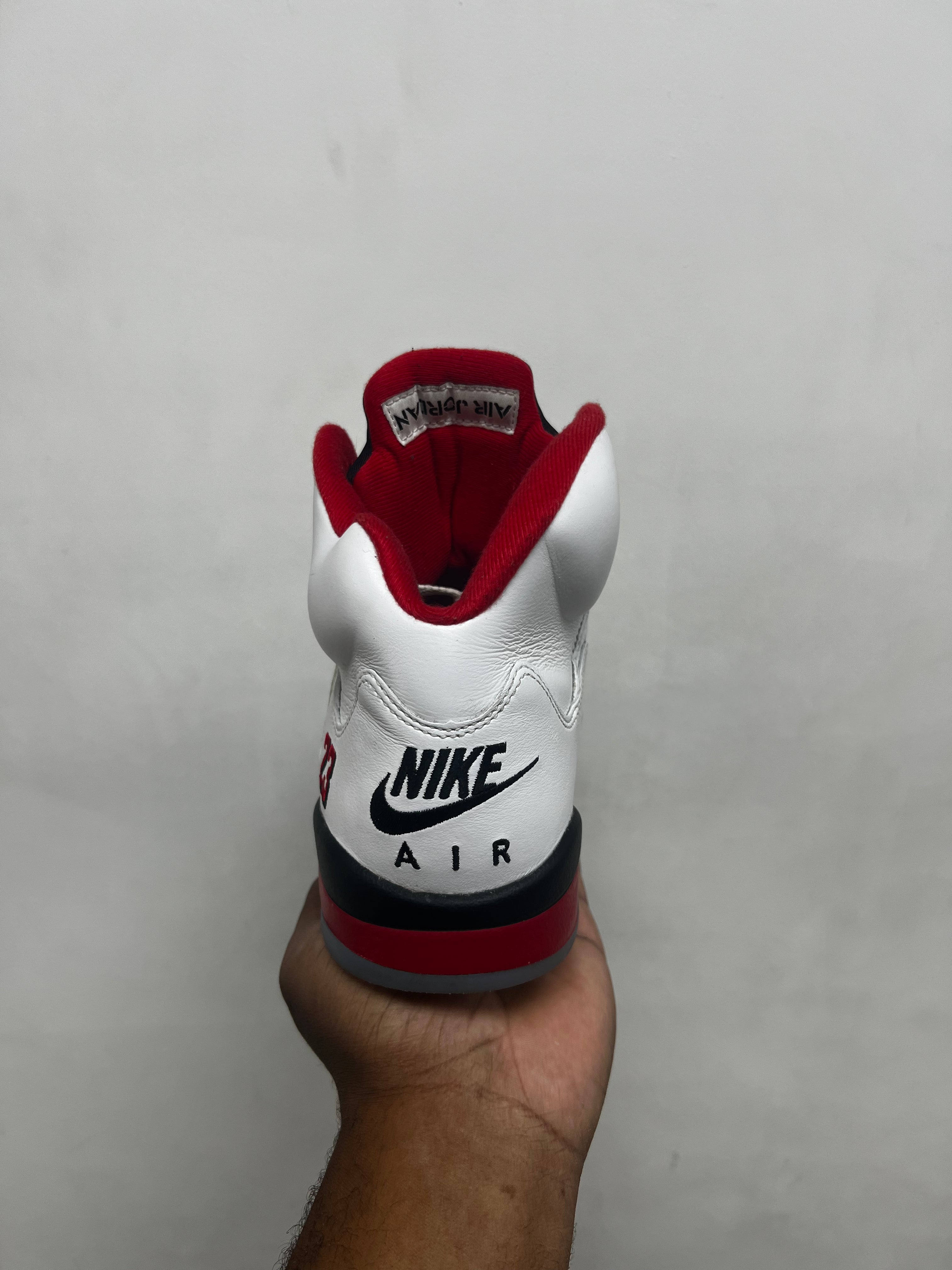 Jordan 5 Fire Red Sneakers