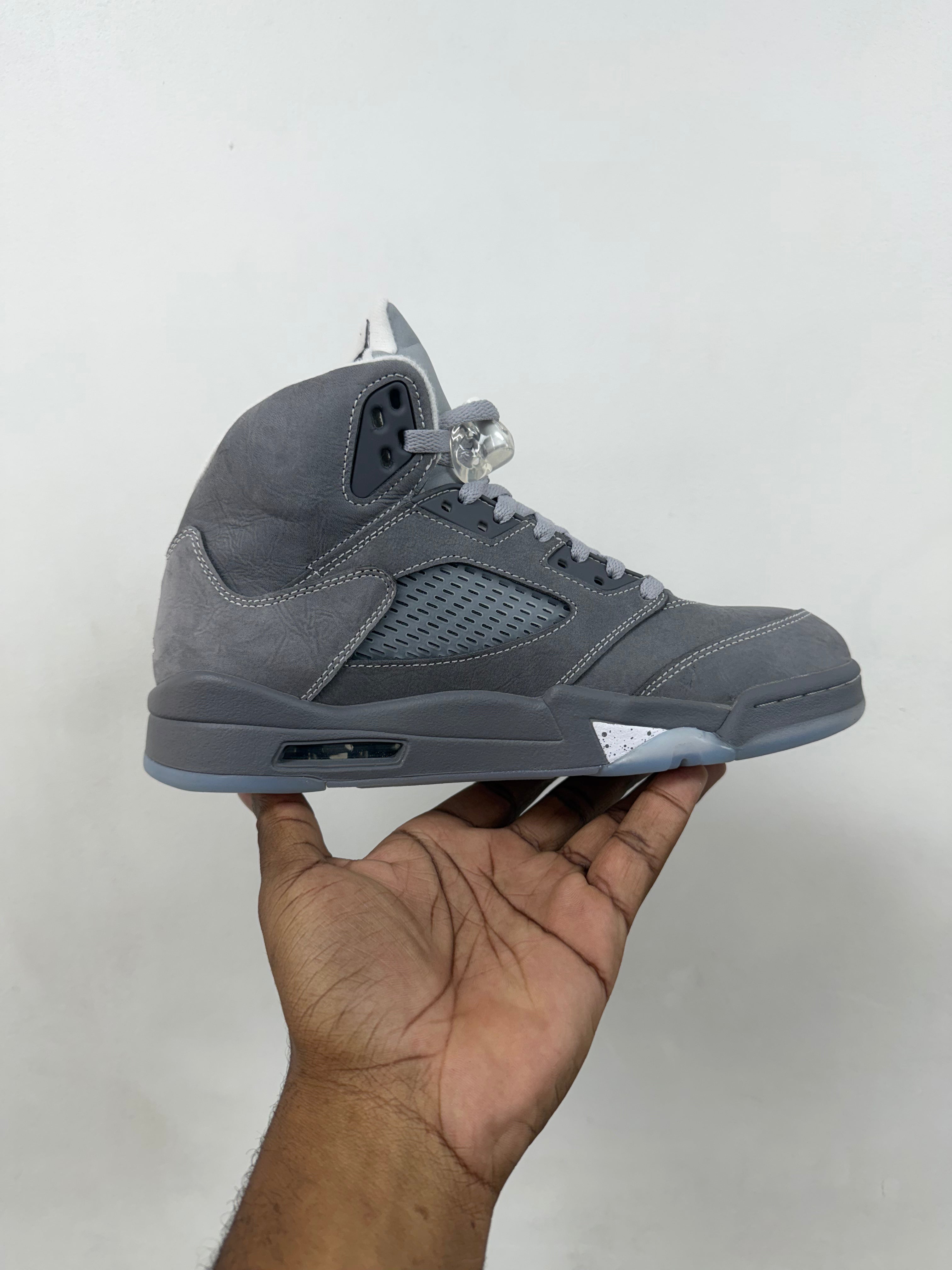 Jordan 5 Wolf Grey Sneakers