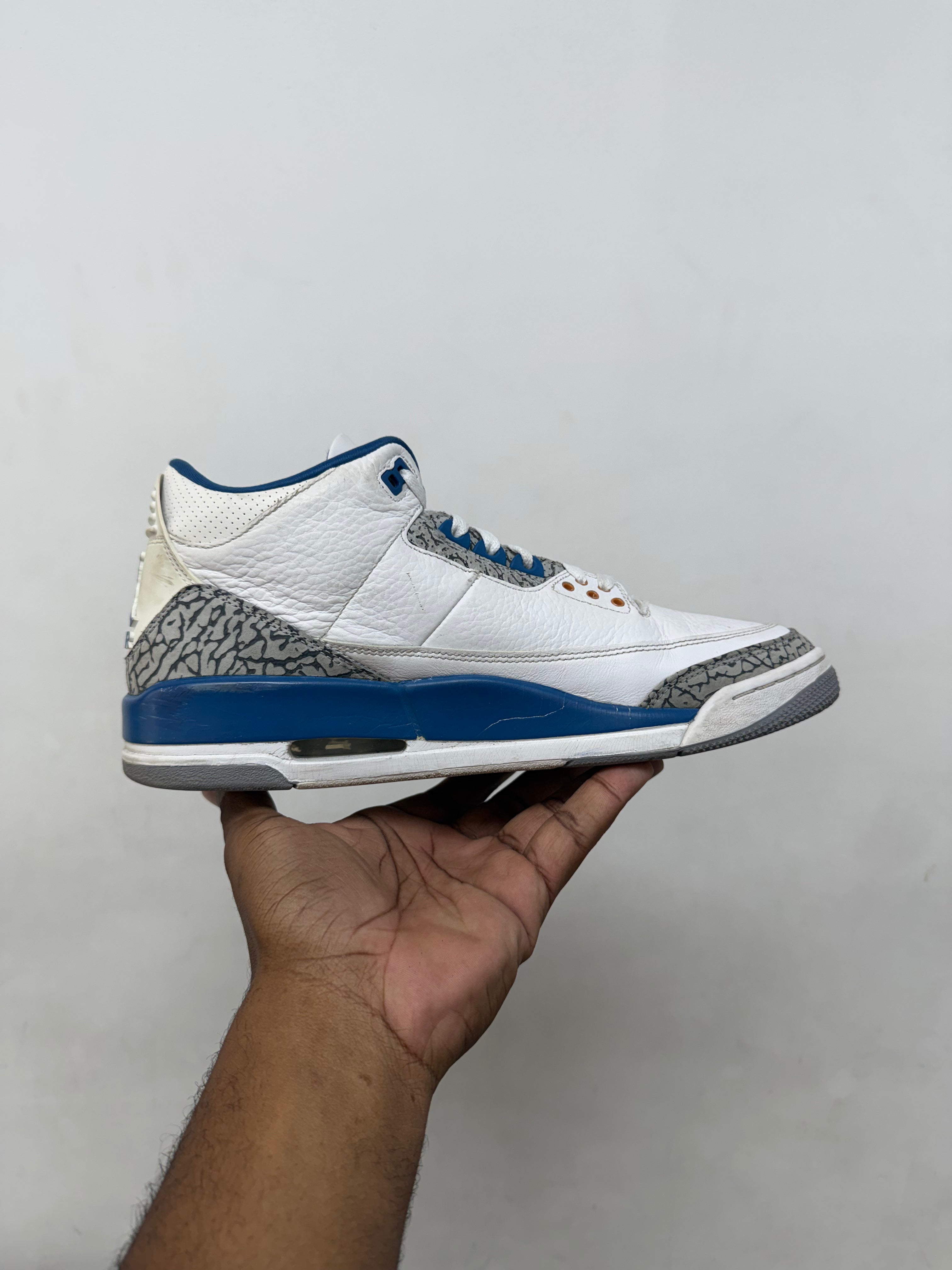 Jordan 3 Wizards Sneakers