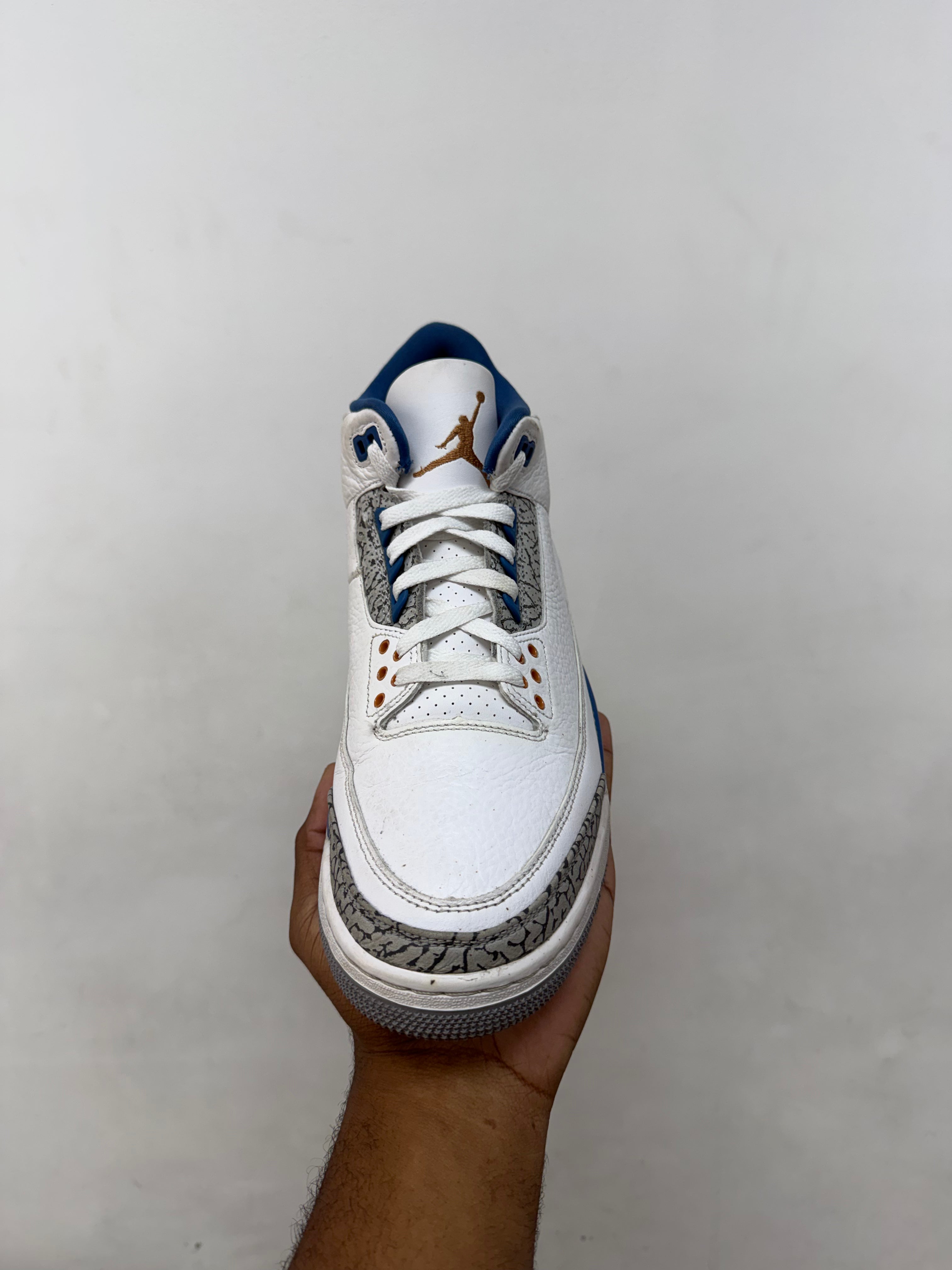 Jordan 3 Wizards Sneakers