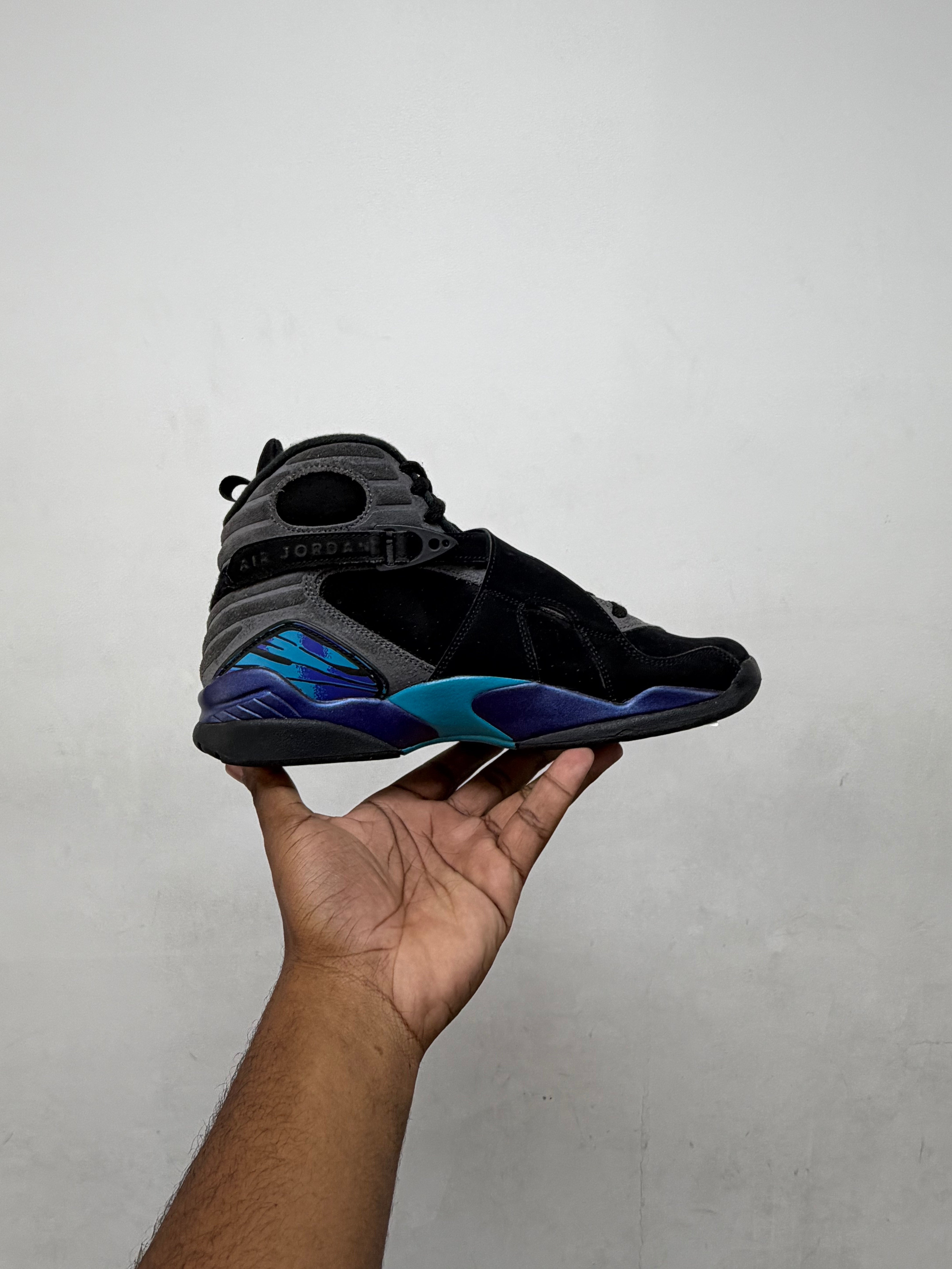 Jordan 8 Aqua Sneakers
