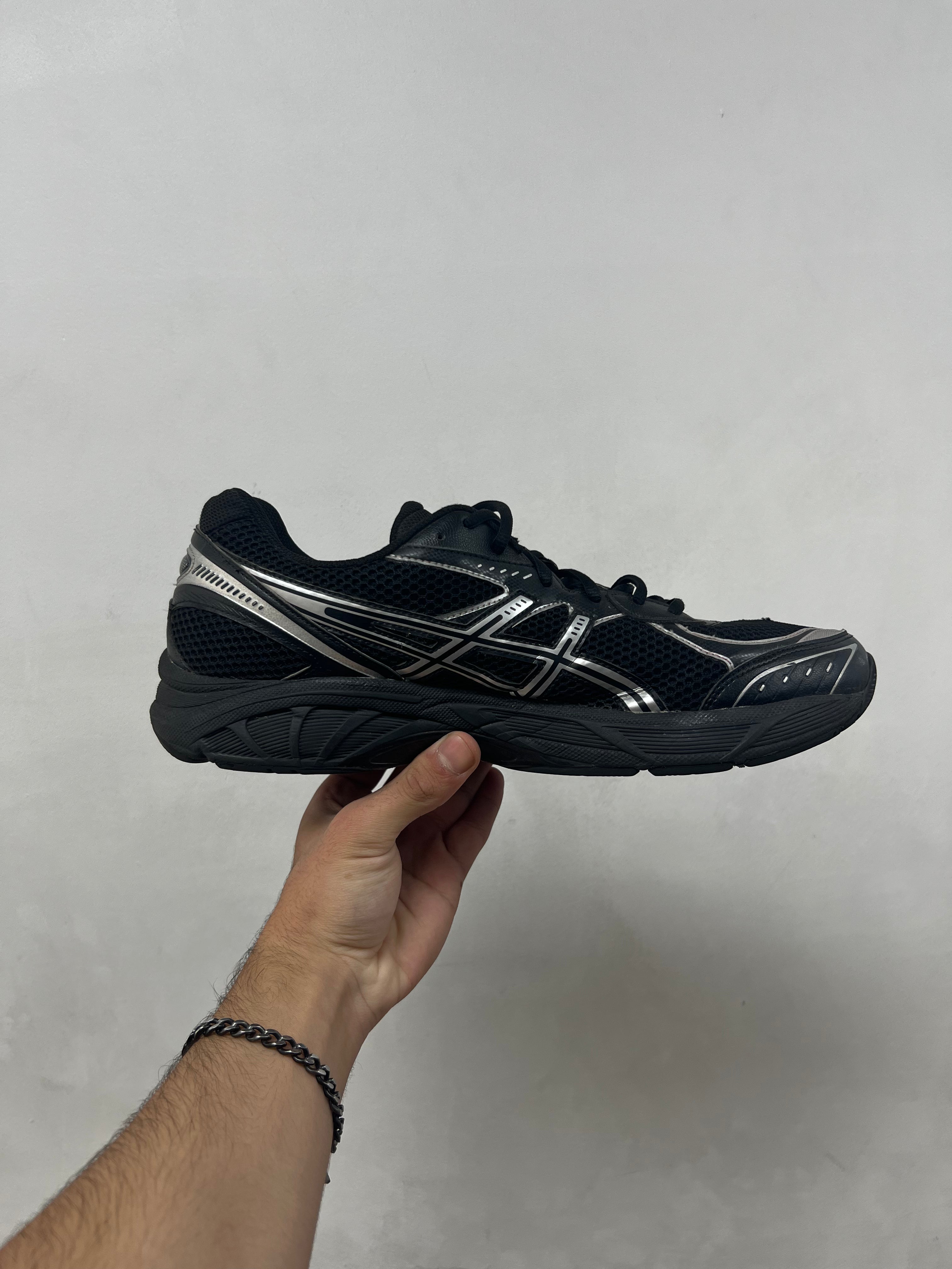 ASICS Black Silver GT-2160 Sneakers