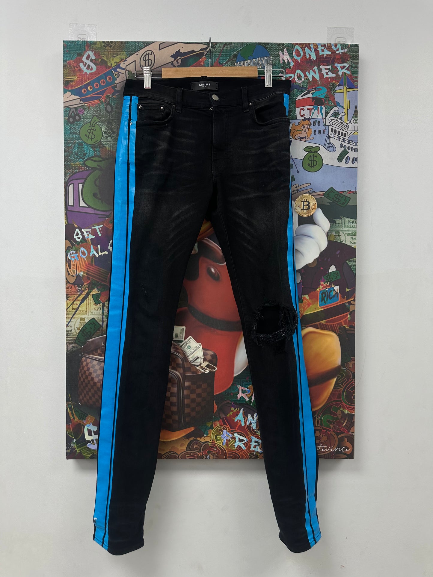 Amiri Jeans Black Blue Stripe  Used 30 N/A