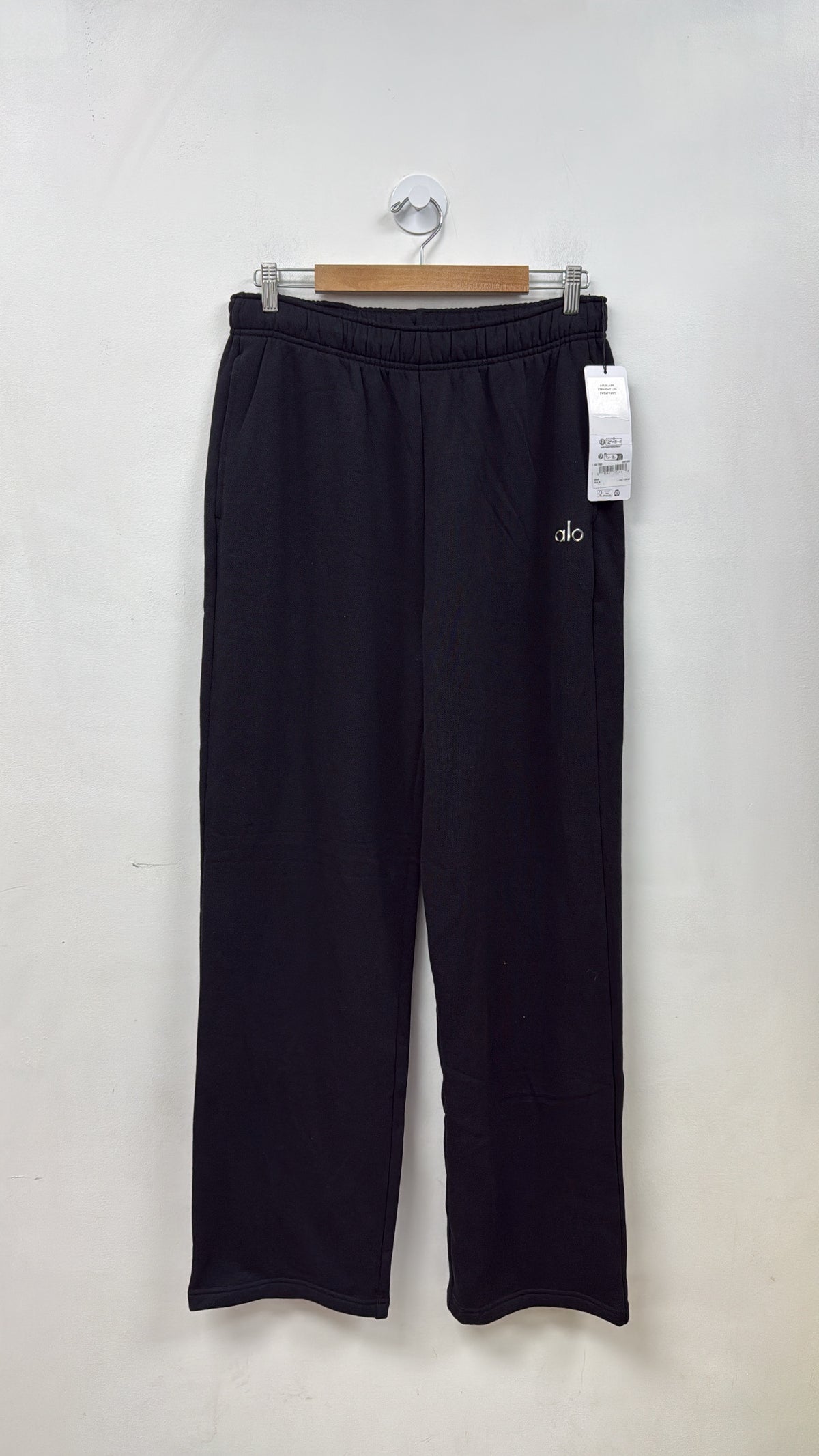 Alo Black Accolade Sweats