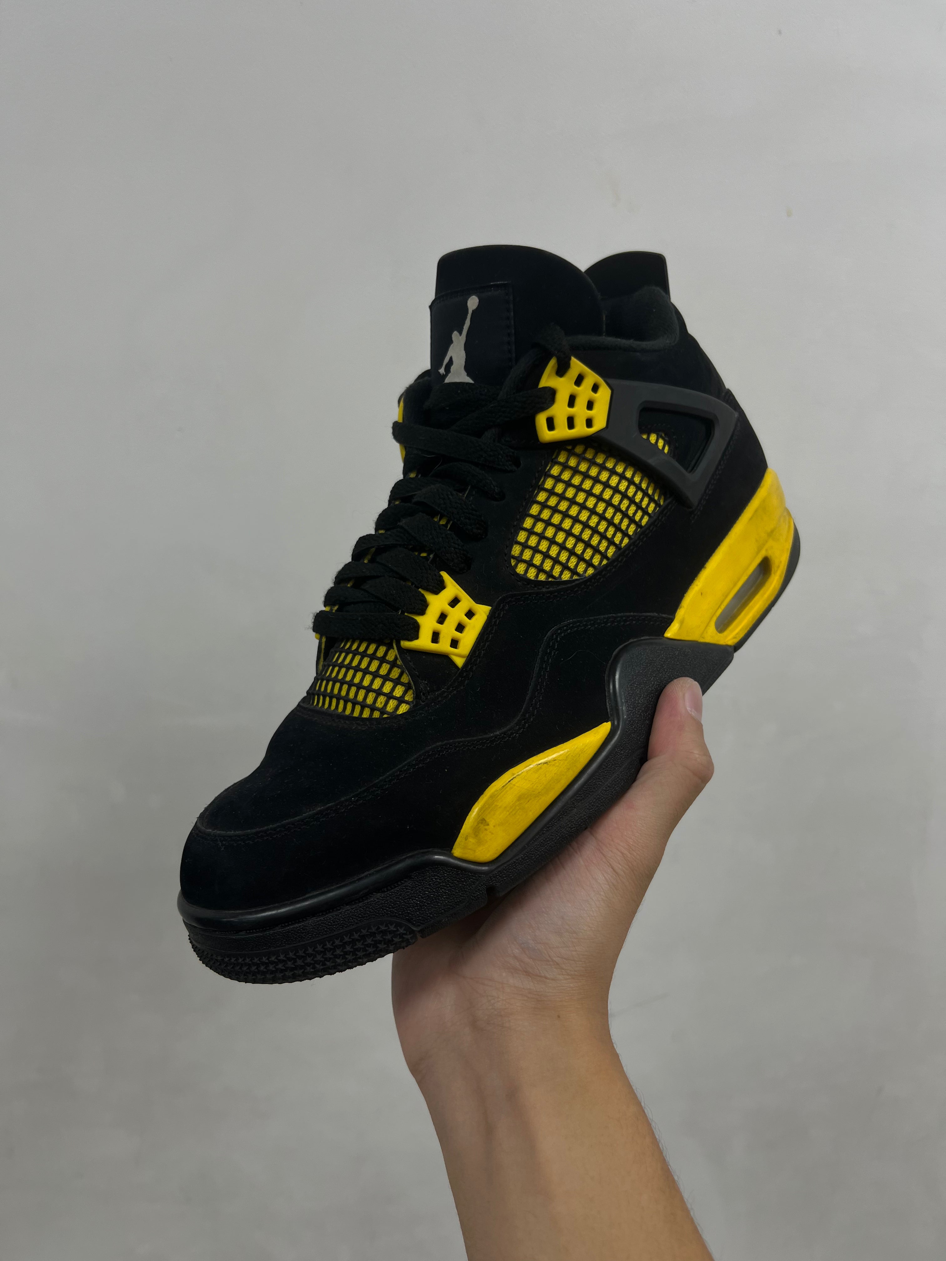 Jordan 4 Yellow Thunder Sneakers