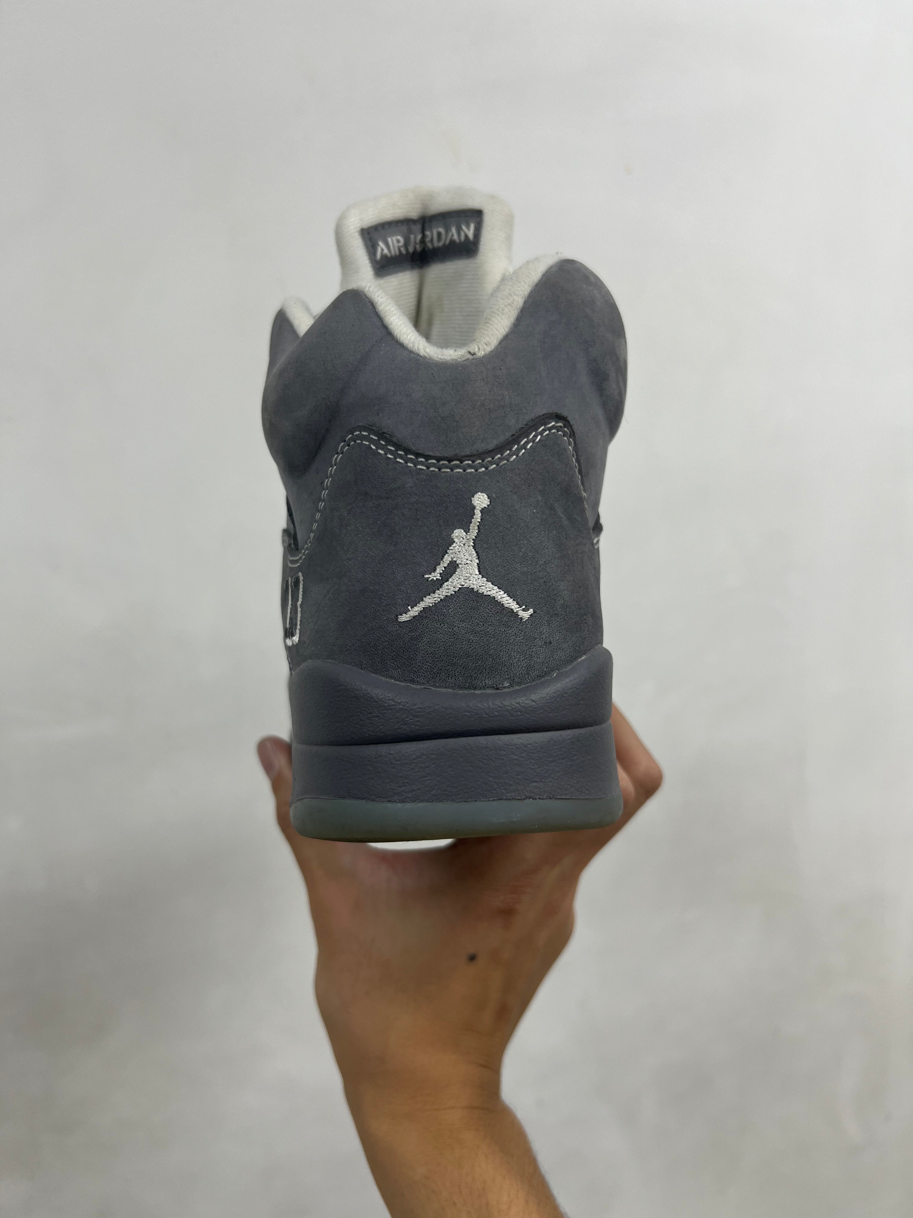 Jordan 5 Wolf Grey Sneakers