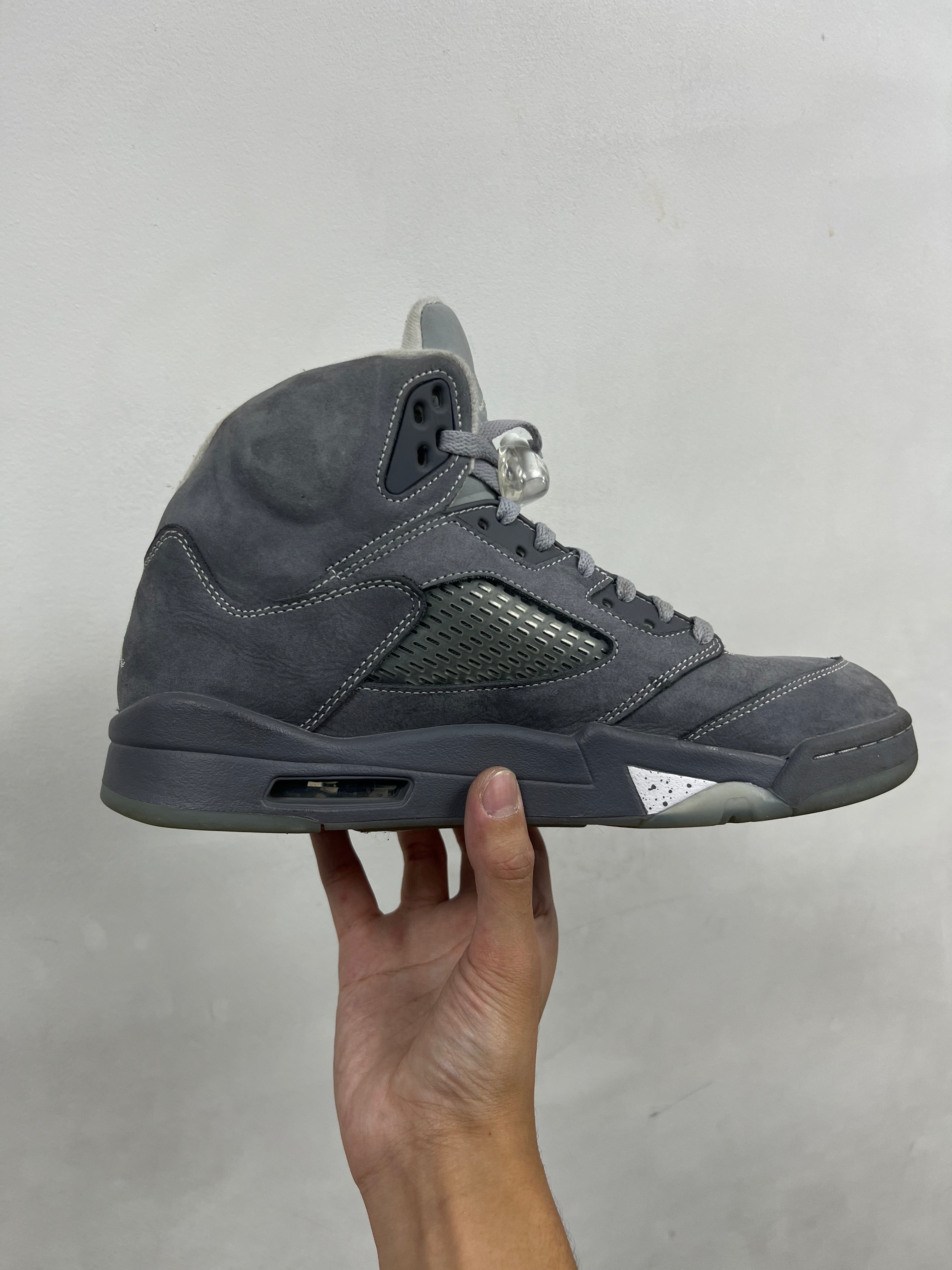Jordan 5 Wolf Grey Sneakers