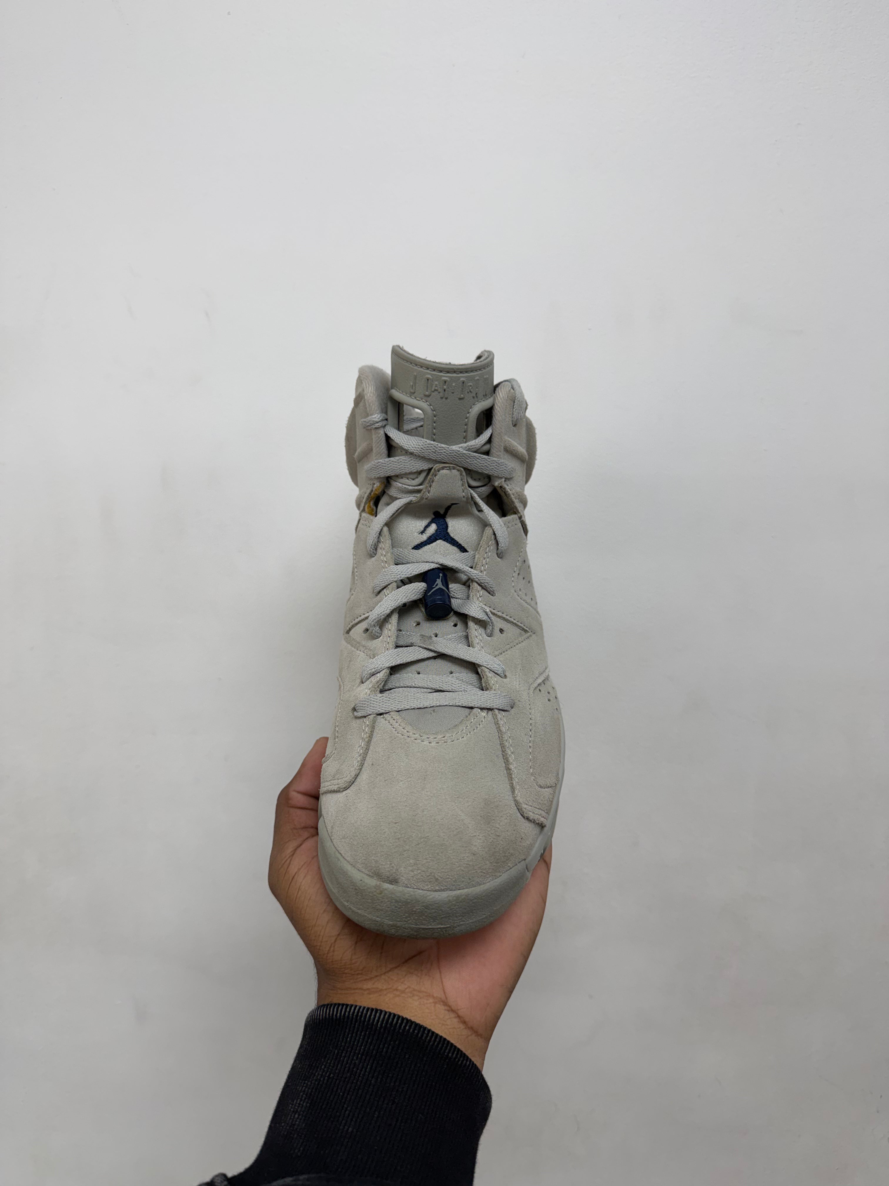 Jordan 6 Georgetown Sneakers