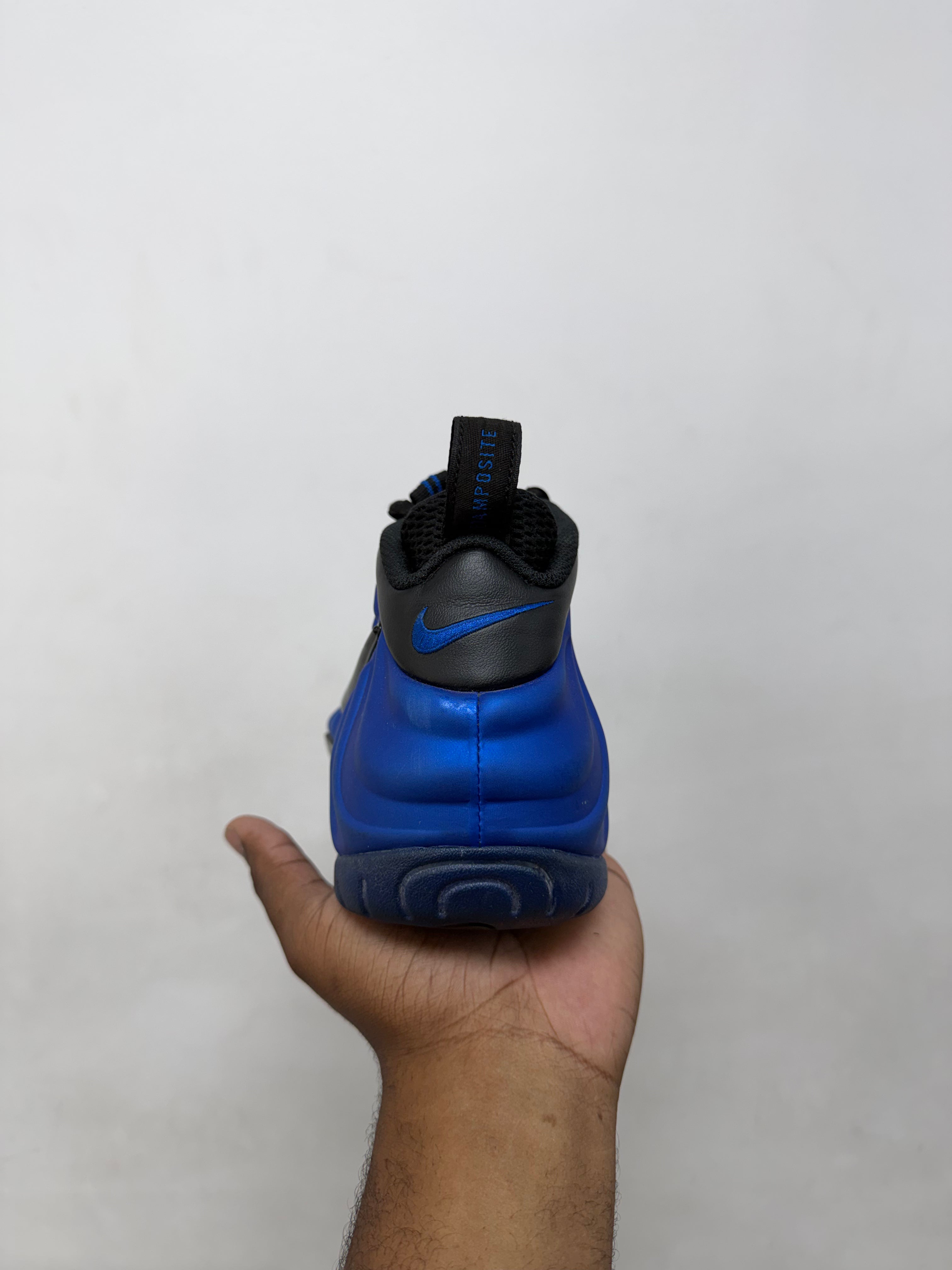 Nike Air Foamposite Hyper Cobalt Sneakers
