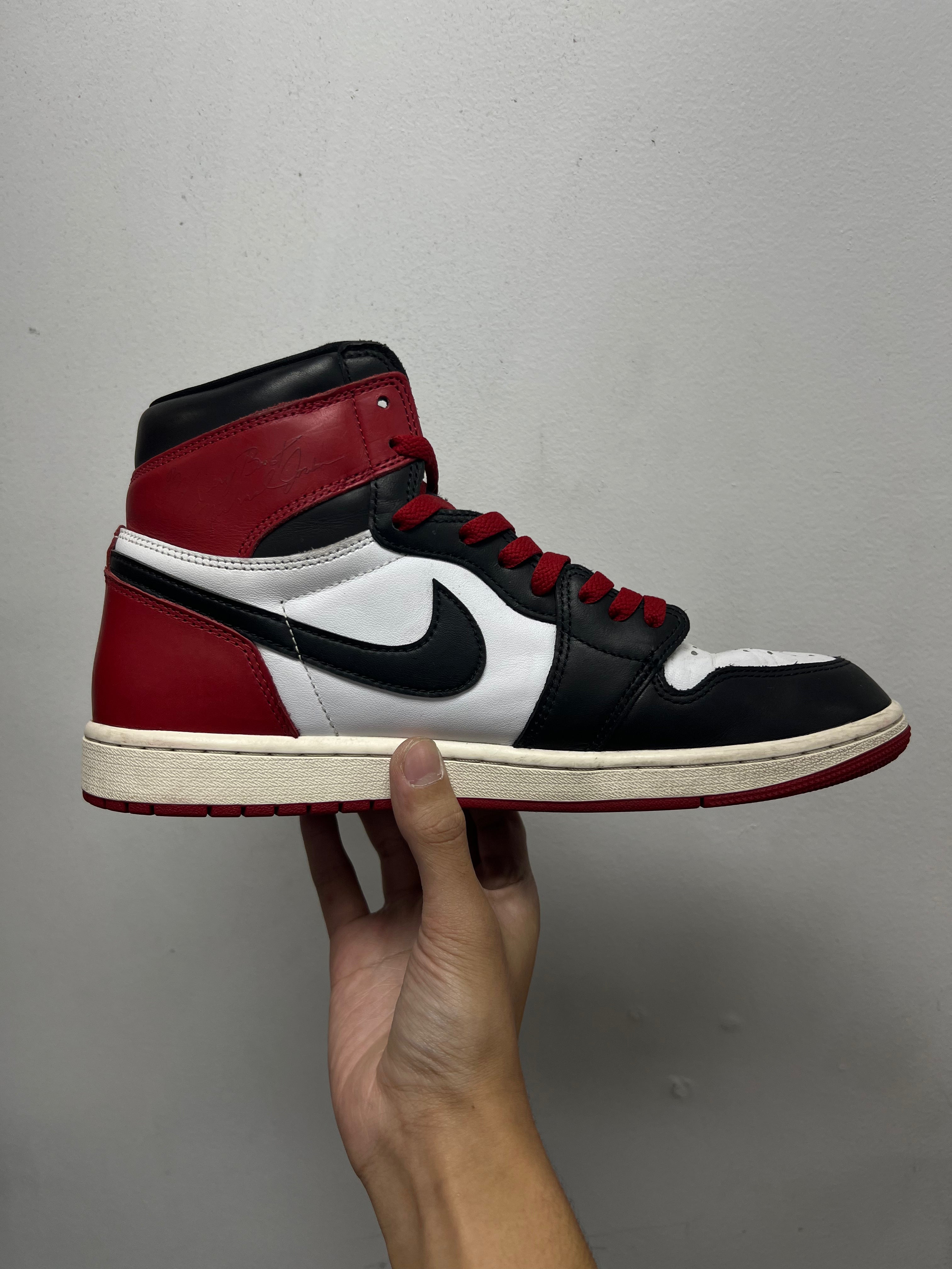 Jordan 1 Black Toe Sneakers