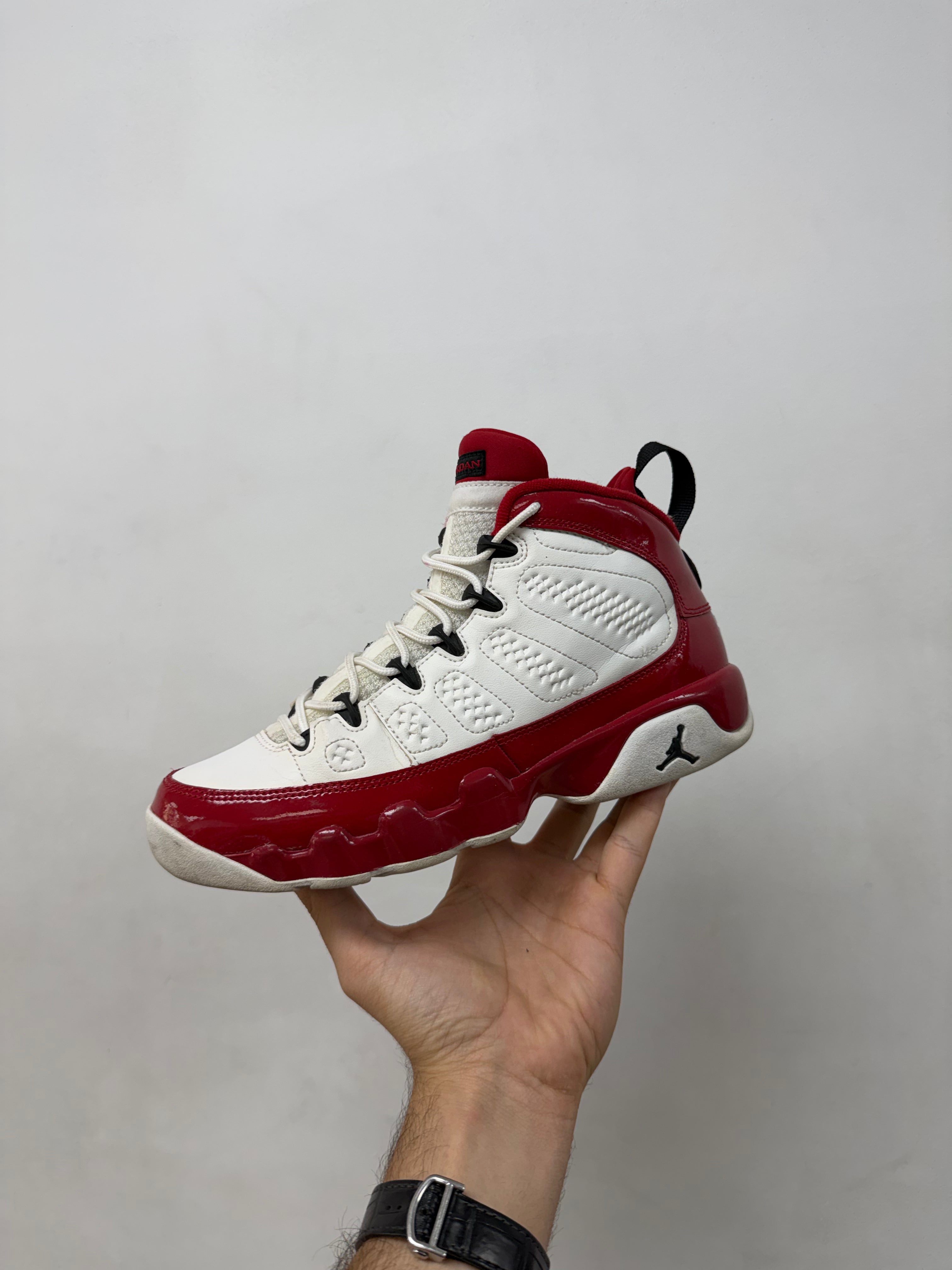 Jordan 9 Gym Red Sneakers