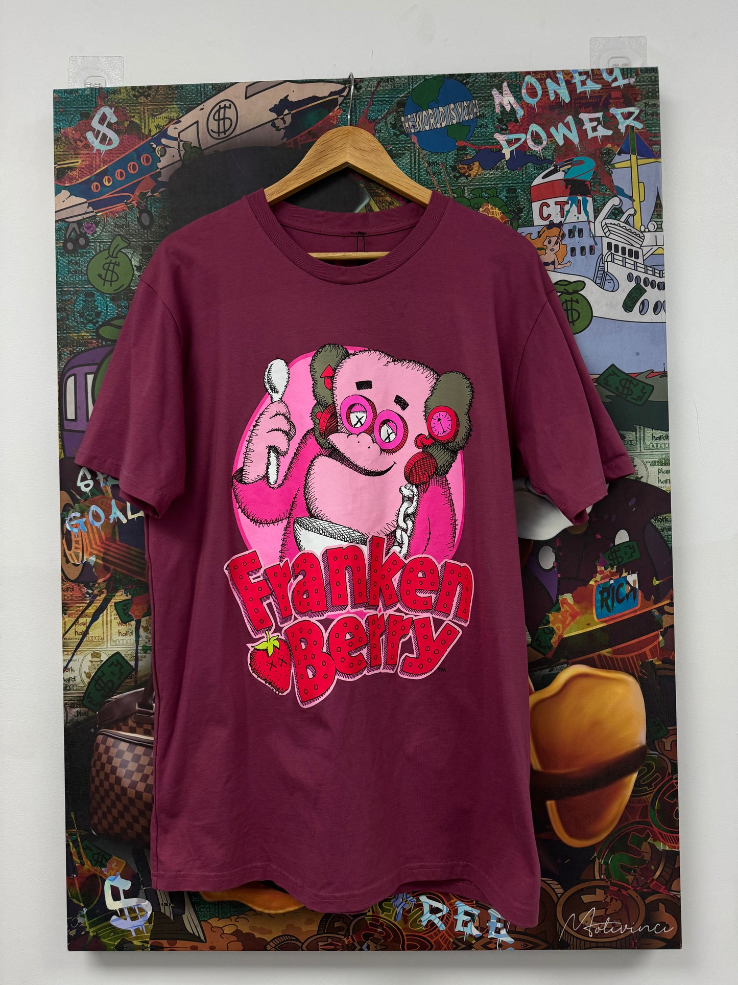 KAWS Franken Berry Tee Used Large N/A