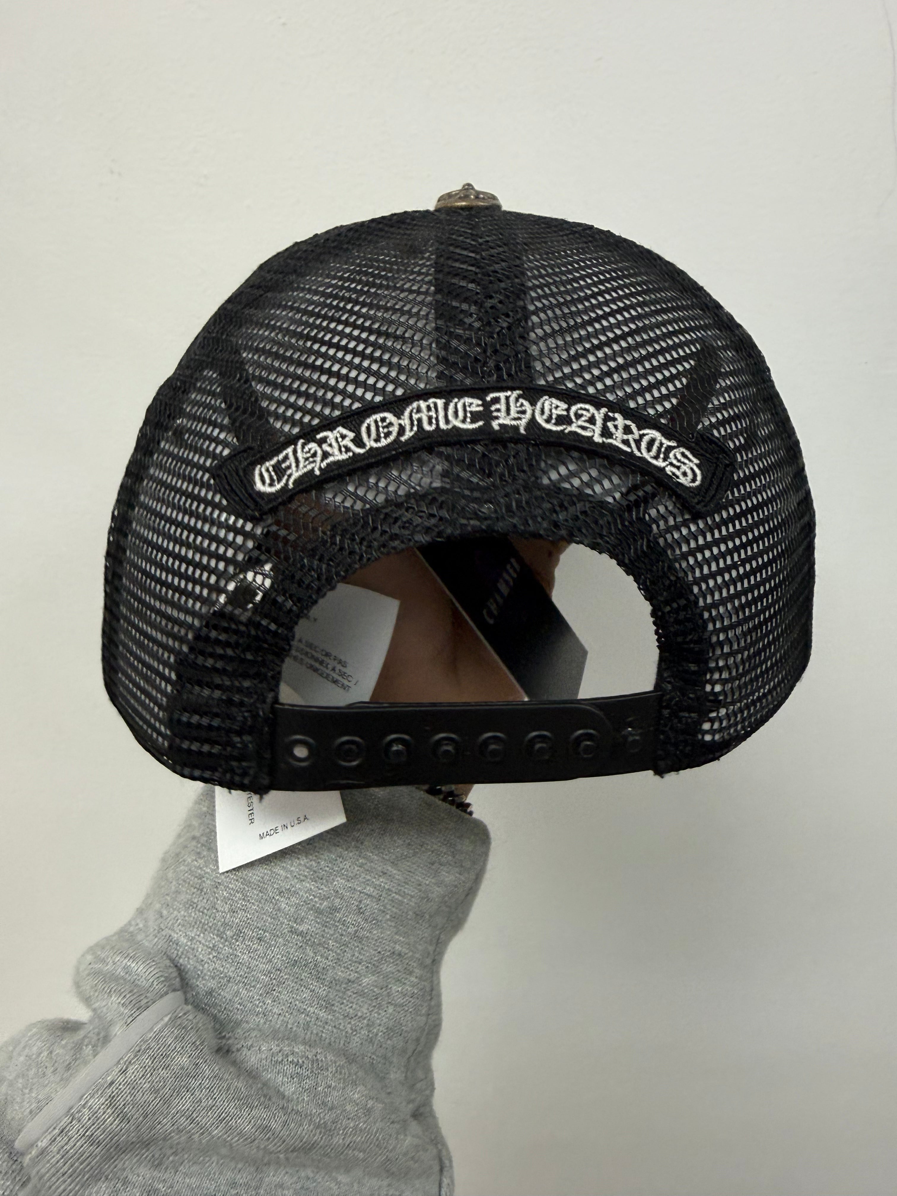 Chrome Hearts Black White Red Eye Chart Hat