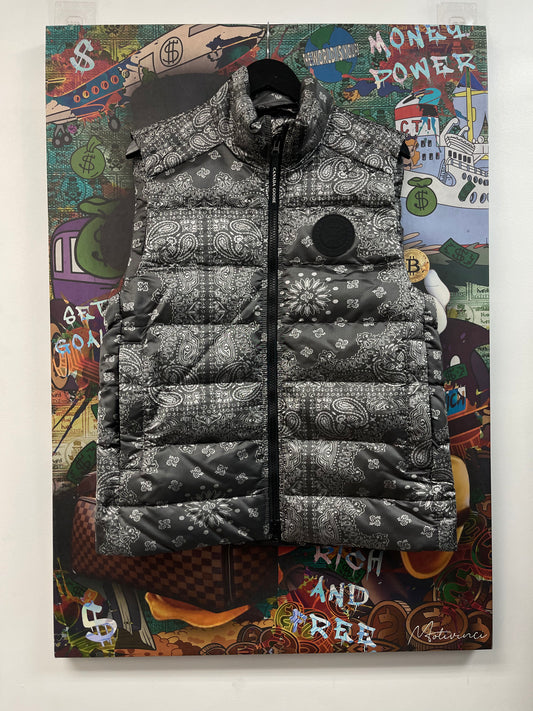 Concepts Canada Goose Vest Grey Paisley Used Medium