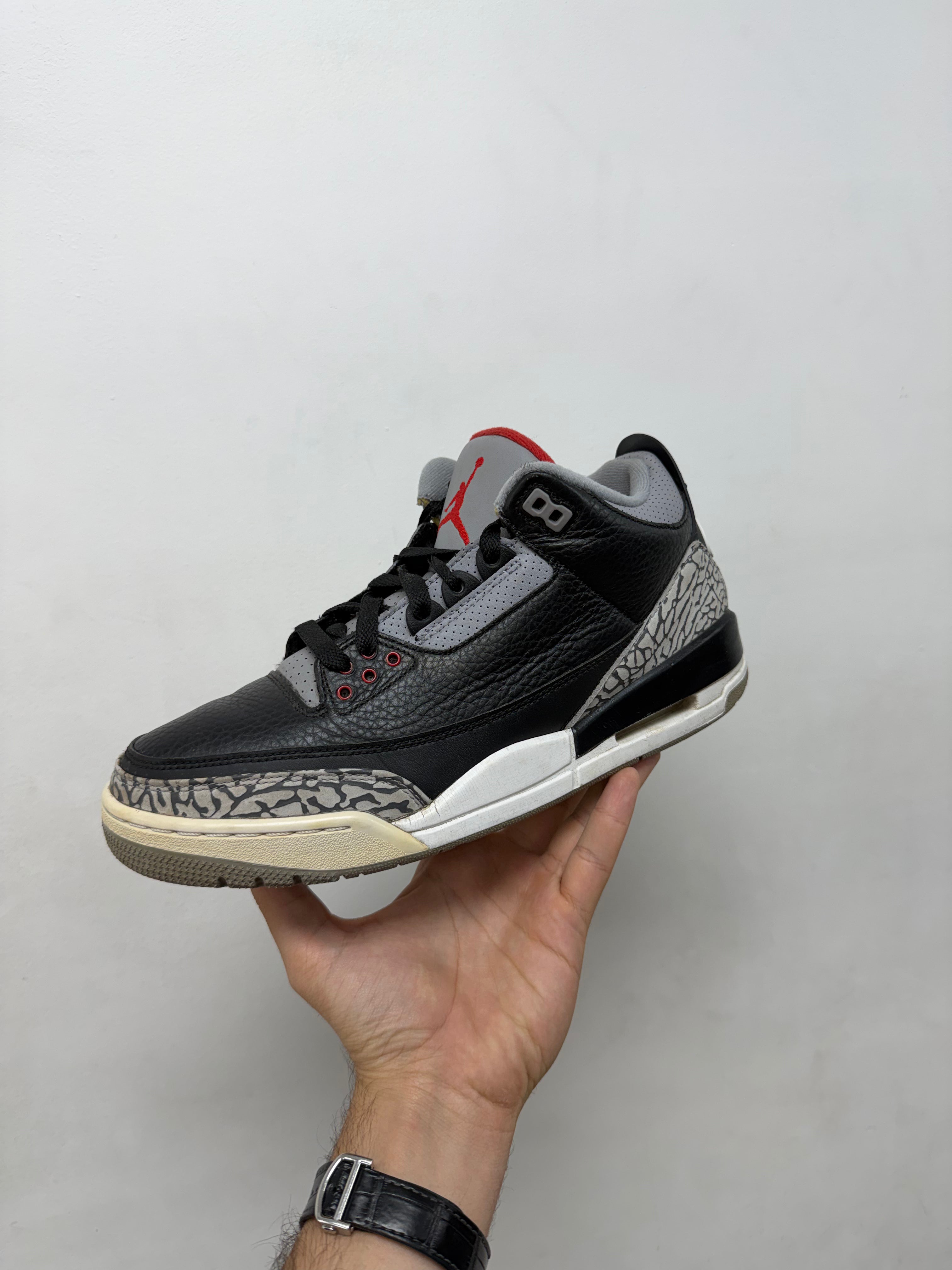 Jordan 3 Black Cement (2018) Sneakers