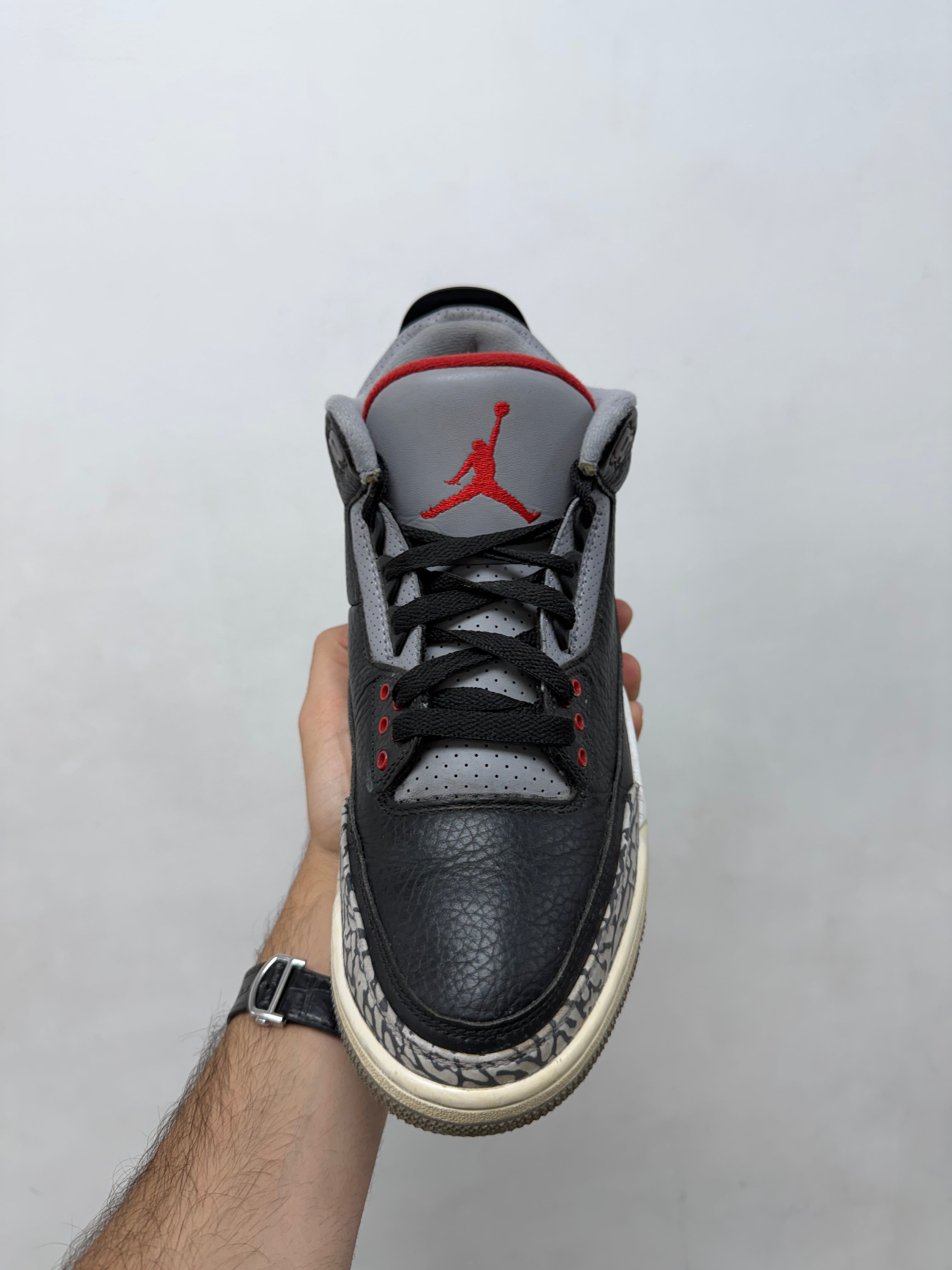 Jordan 3 Black Cement (2018) Sneakers