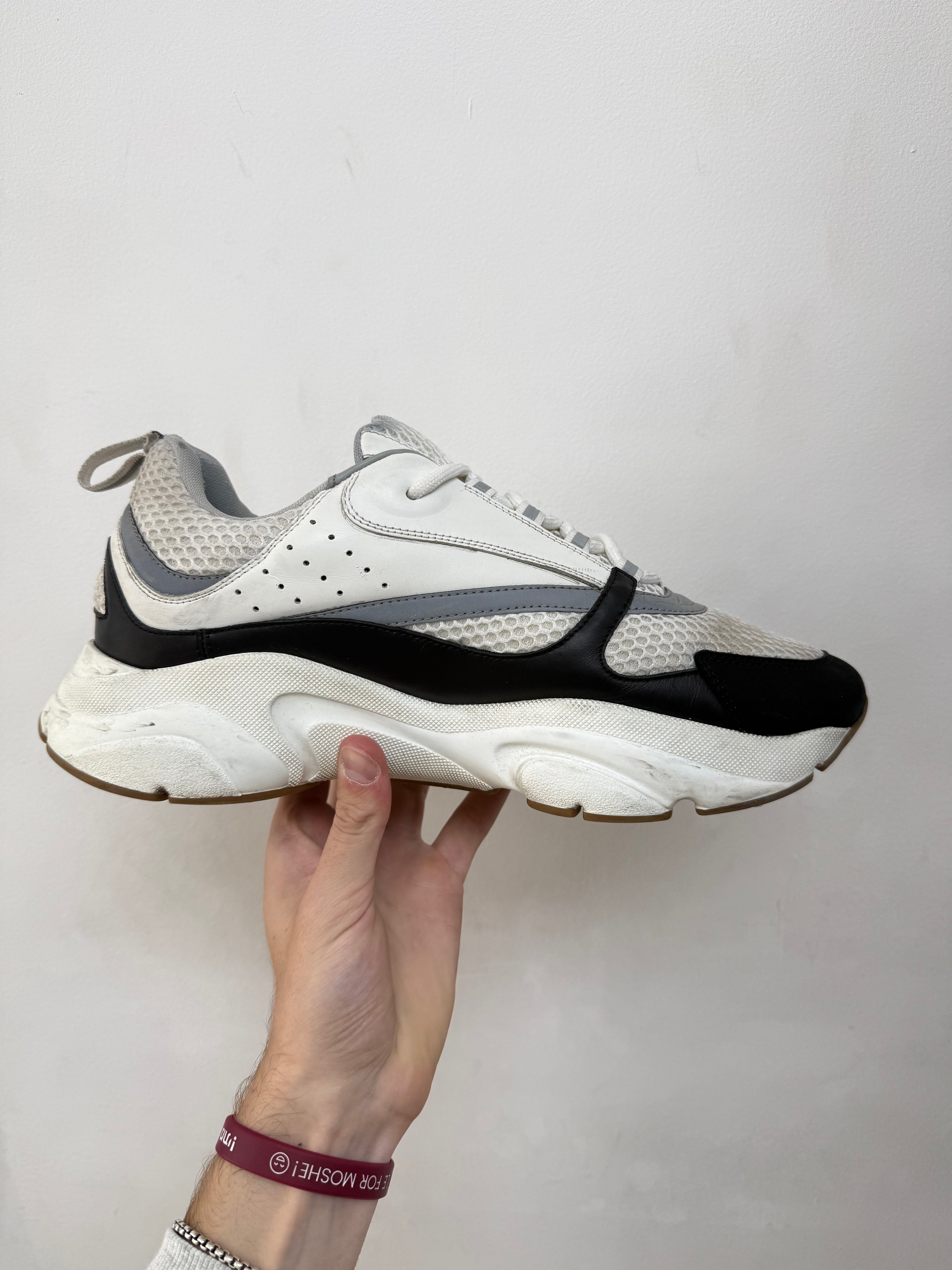 Dio B22 Black White Gum Sneakers