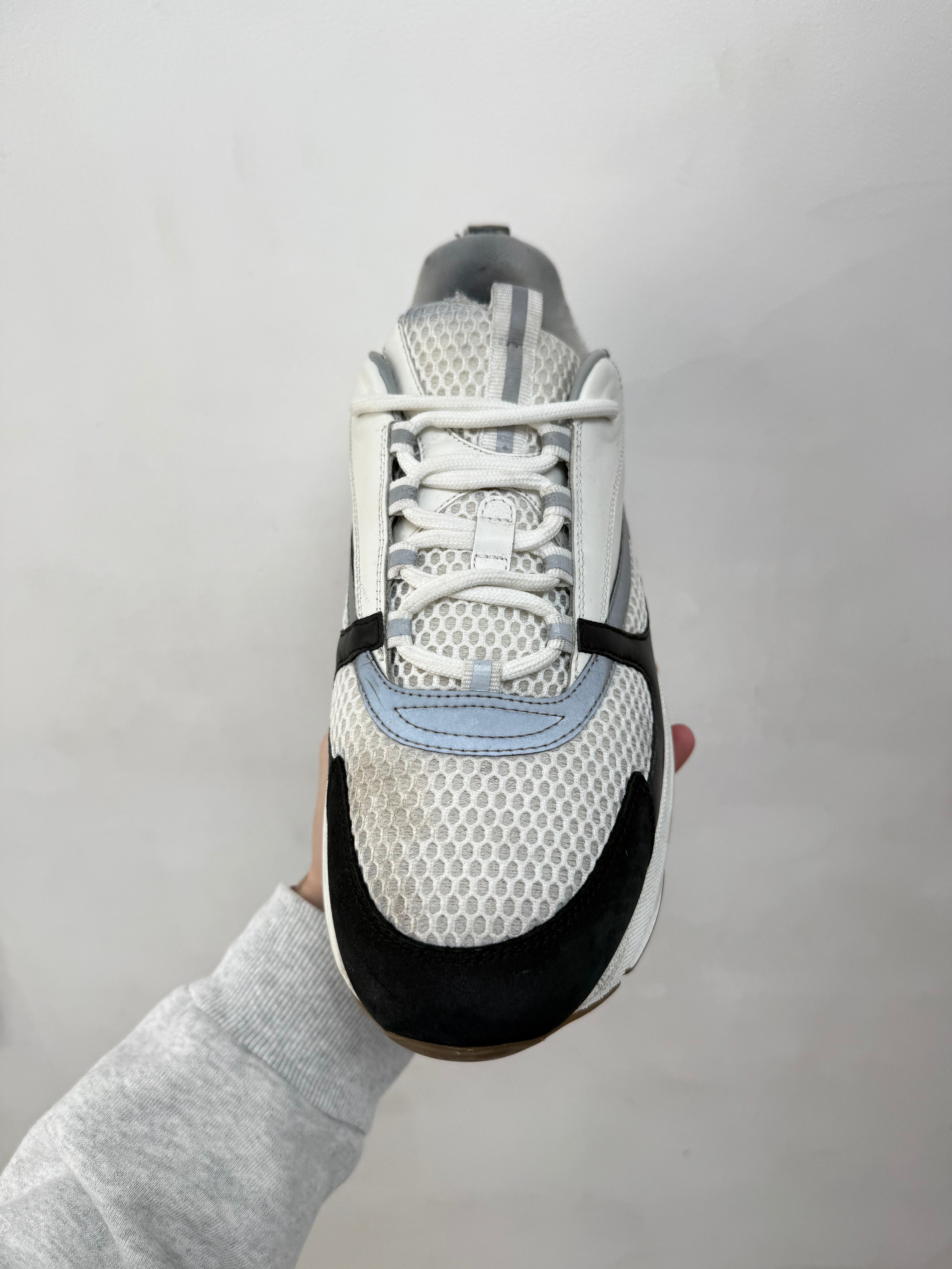 Dio B22 Black White Gum Sneakers