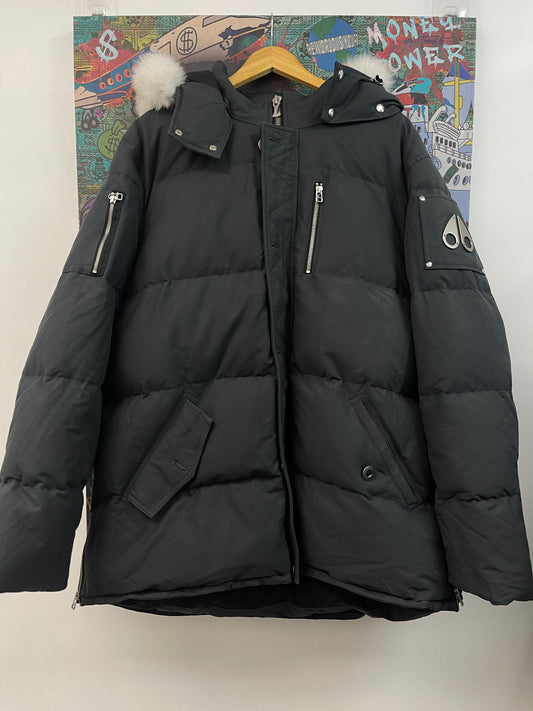Moose Knuckles Jacket Grey Used 4XL N/A