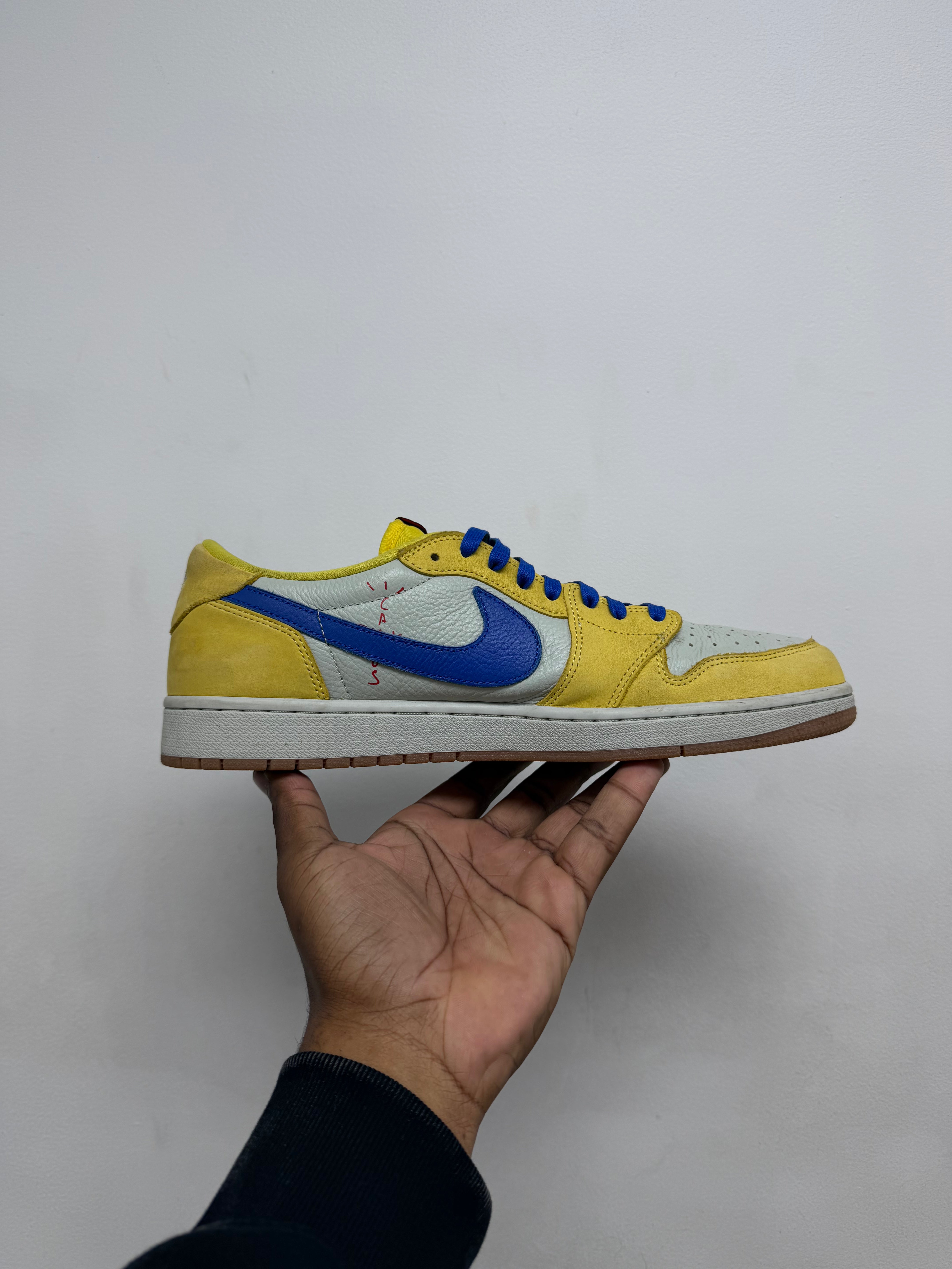 Jordan 1 Low Travis Scott Sneakers