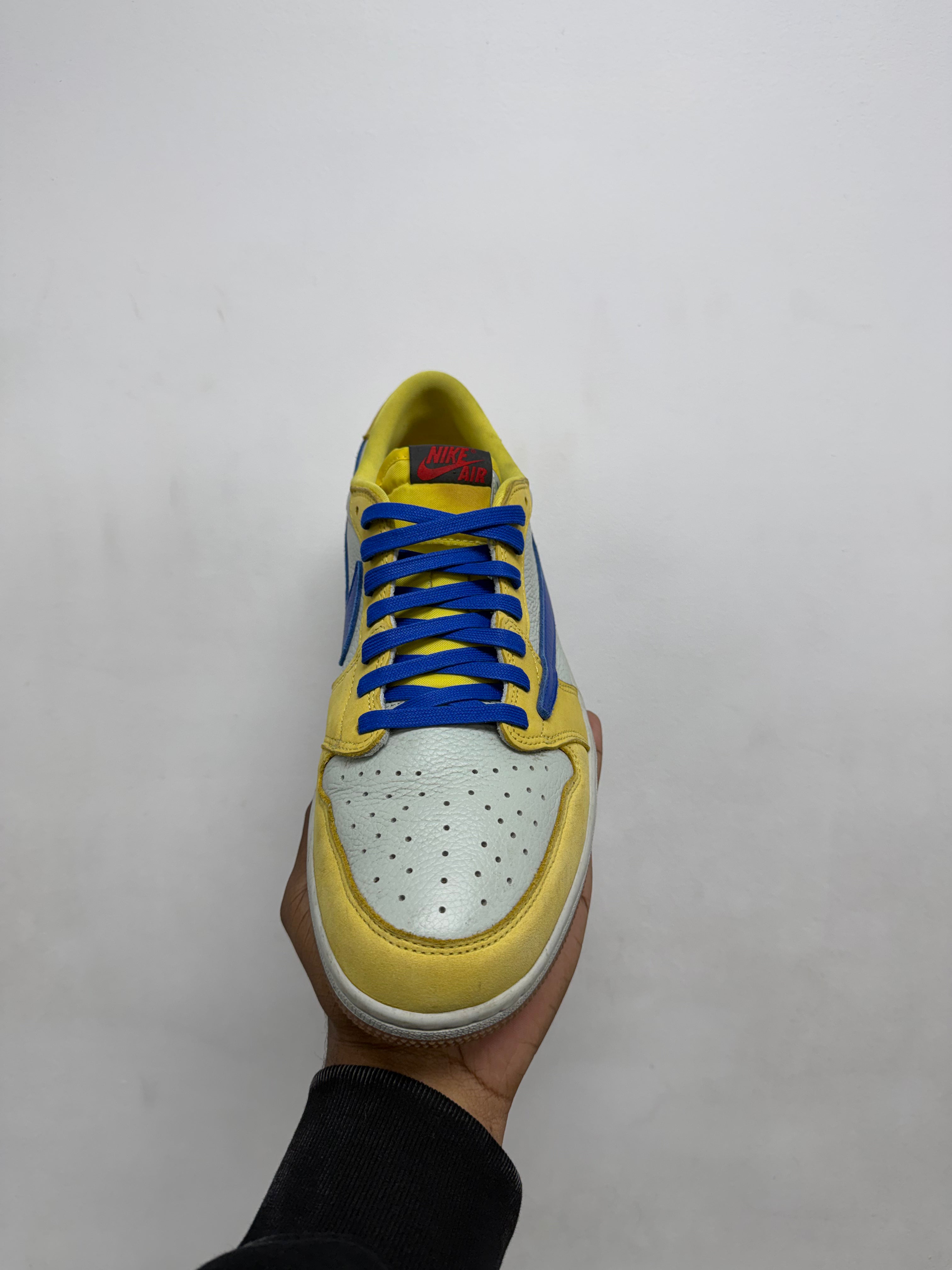 Jordan 1 Low Travis Scott Sneakers