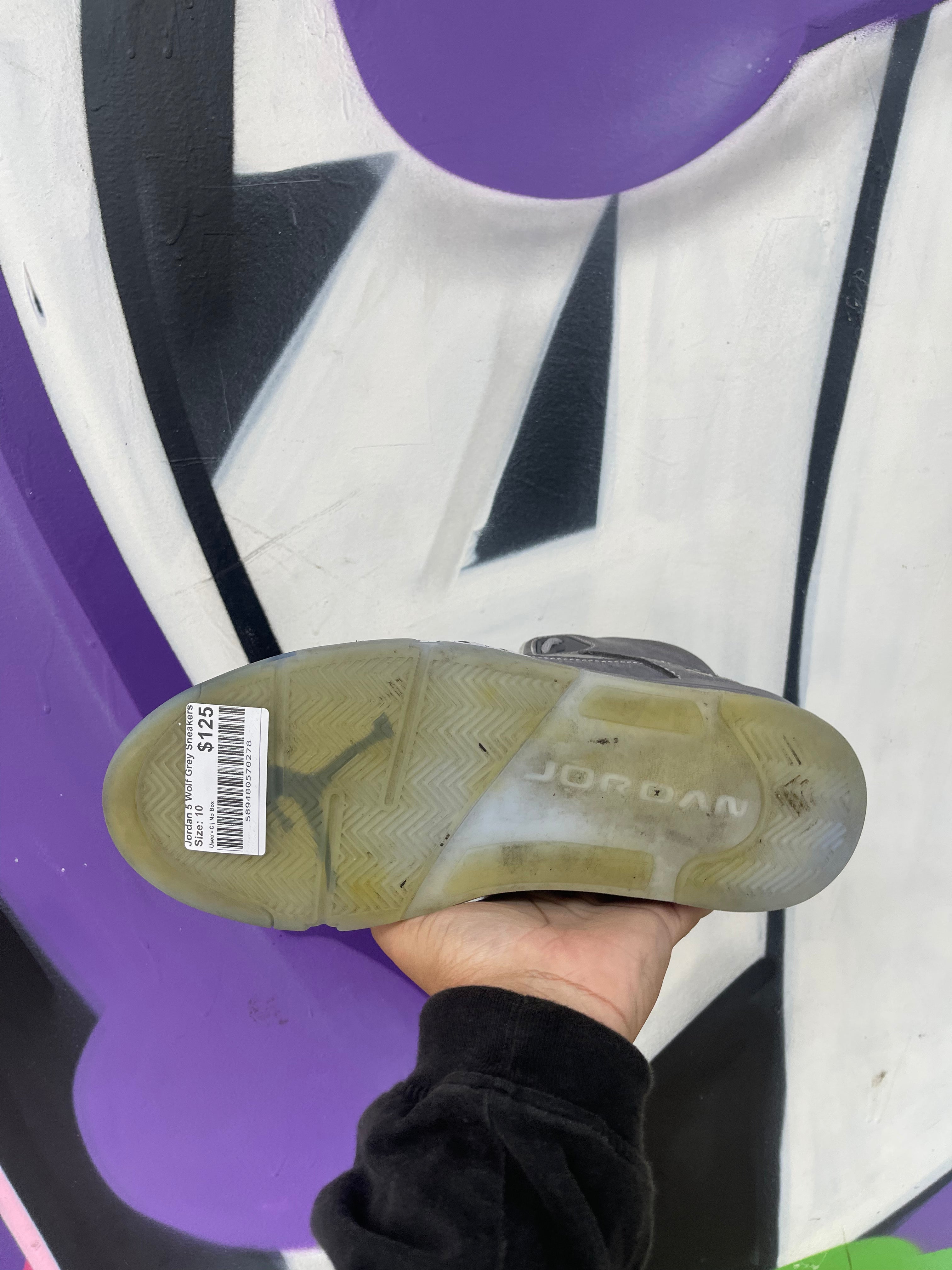 Jordan 5 Wolf Grey Sneakers