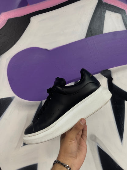 Alexander mcqueen Black White Sneakers