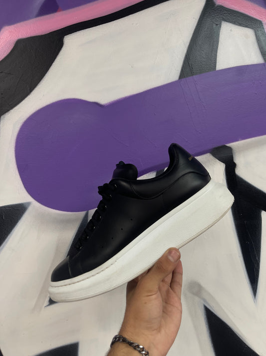 Alexander mcqueen Black White Sneakers