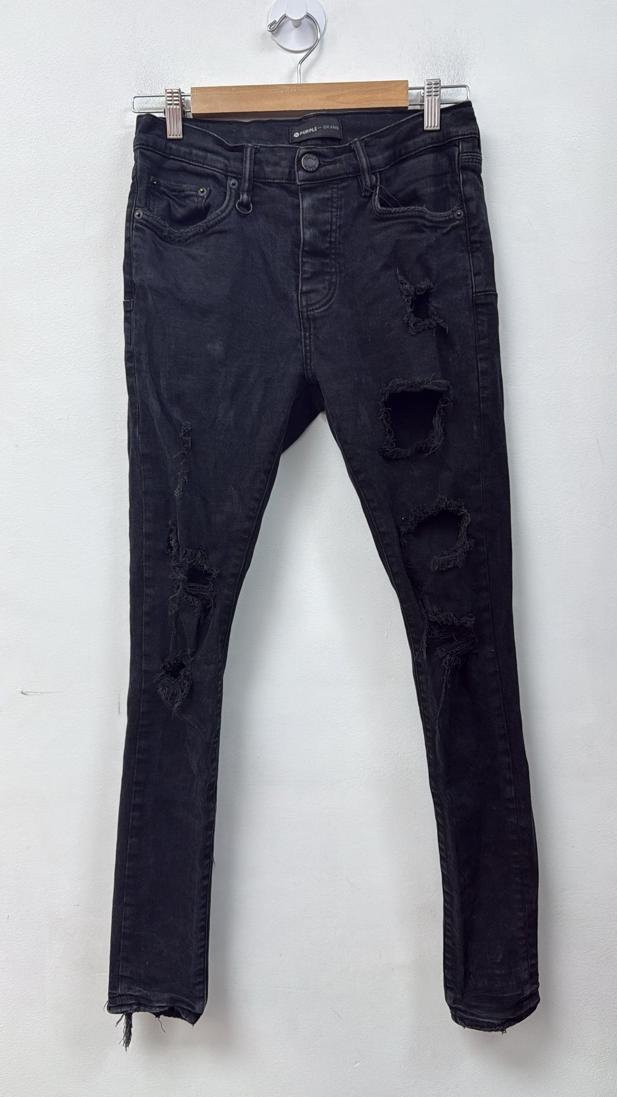 Purple Brand Black Knee Rip P0001 Jeans