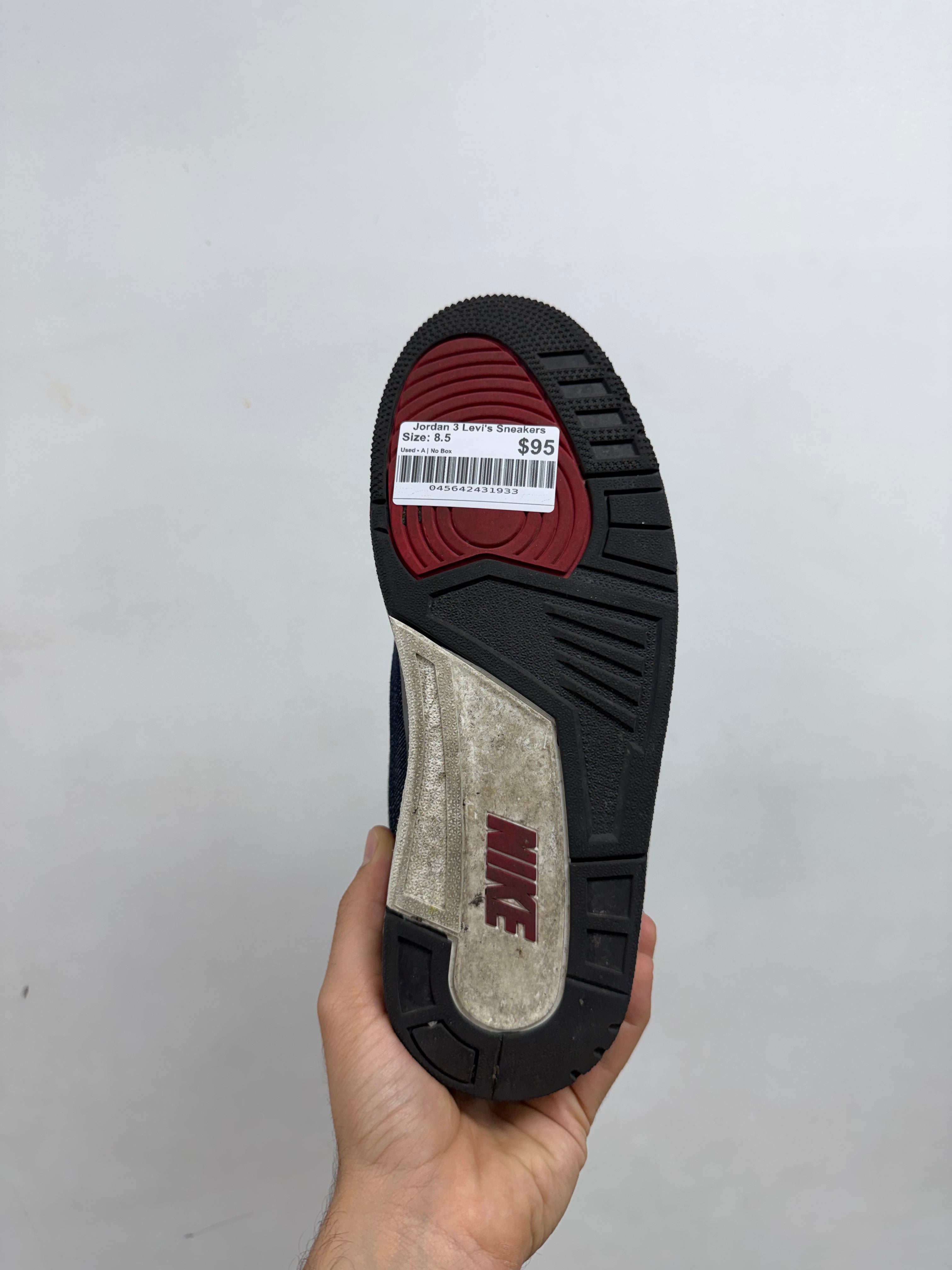 Jordan 3 Levi's Sneakers