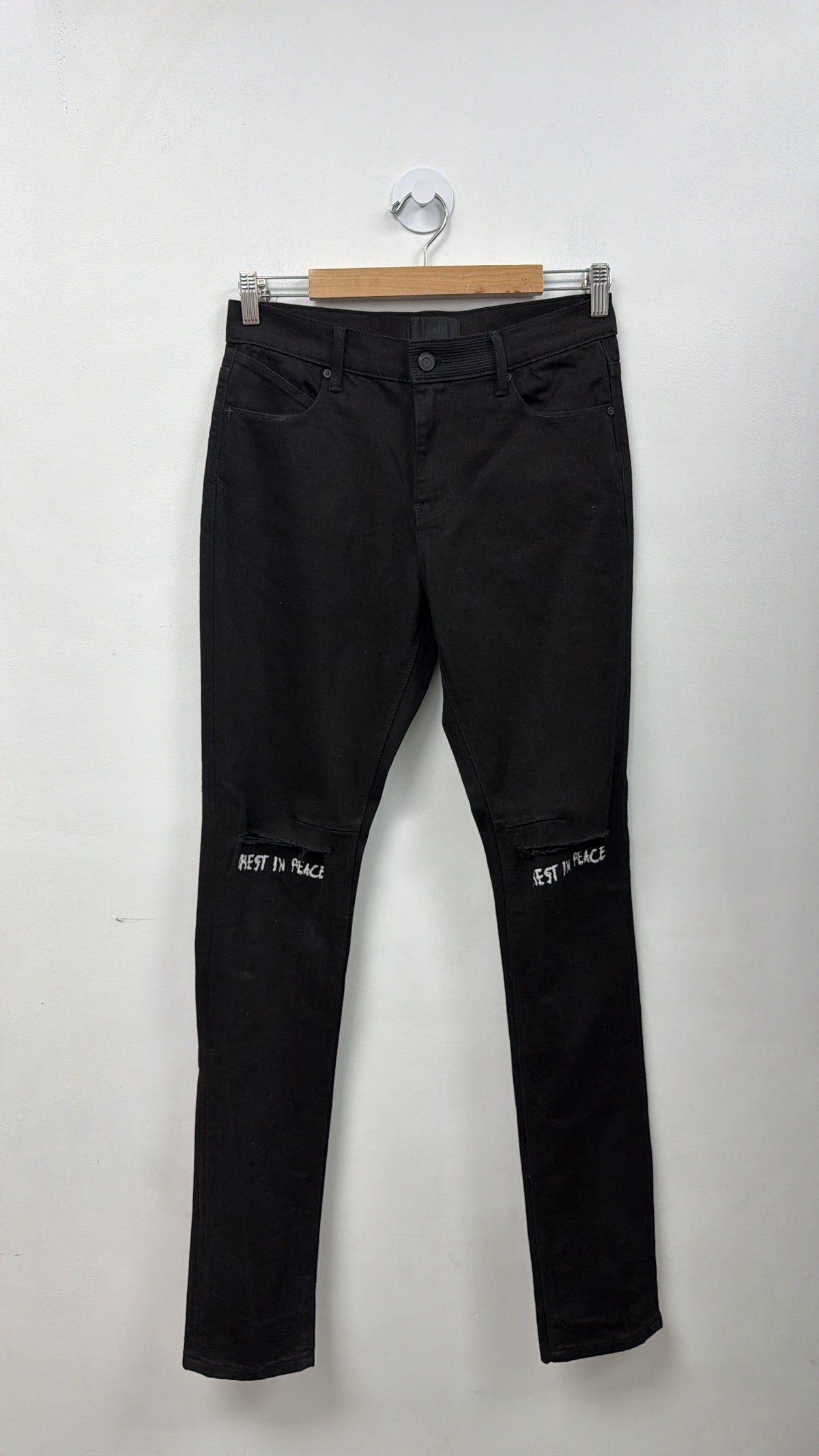 RTA Black RIP Knee Ripped Jeans