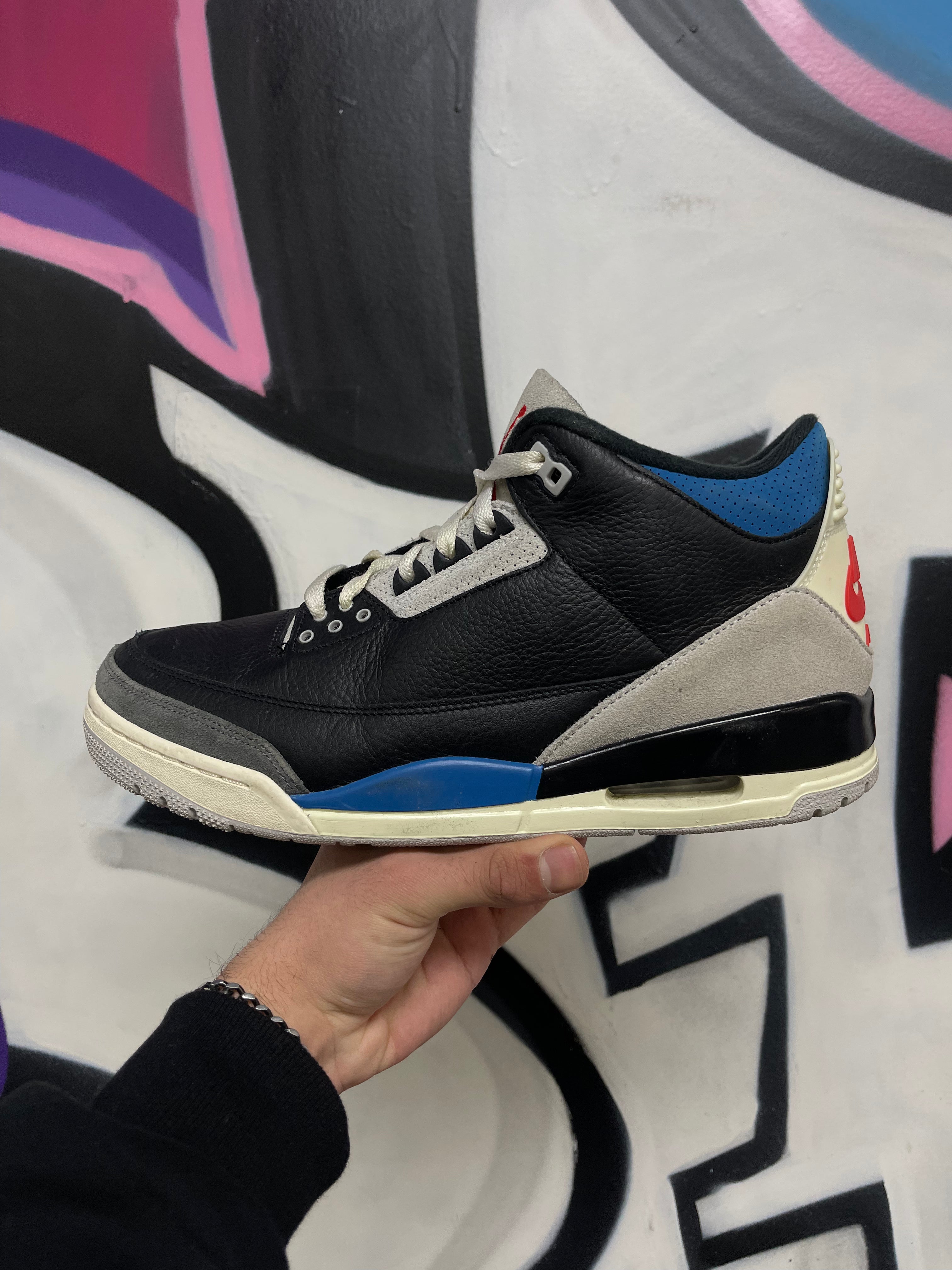 Nike Jordan 3 Rare Air Sneakers